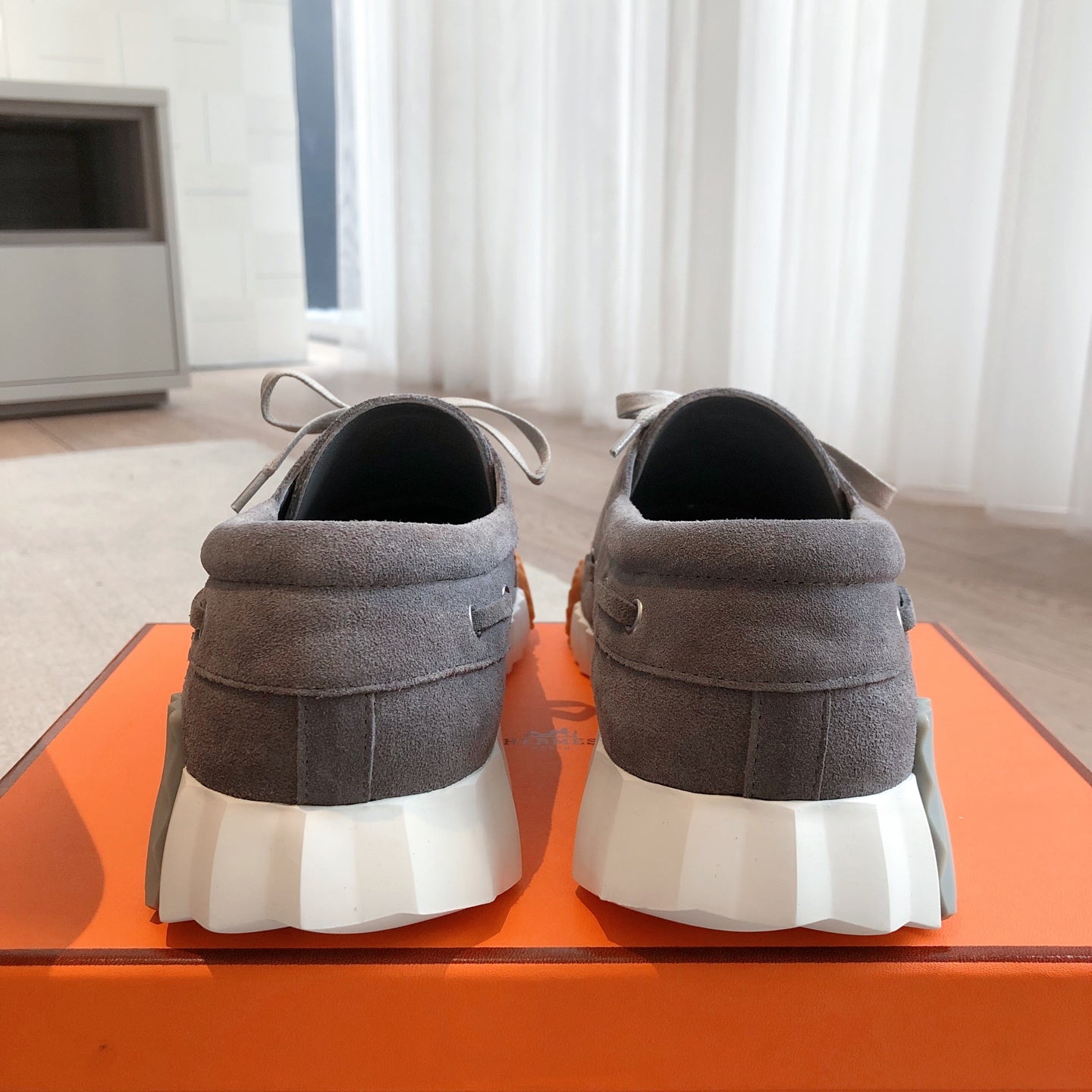 HM Men's 25 Ketch Sneaker Gray Suede 639265