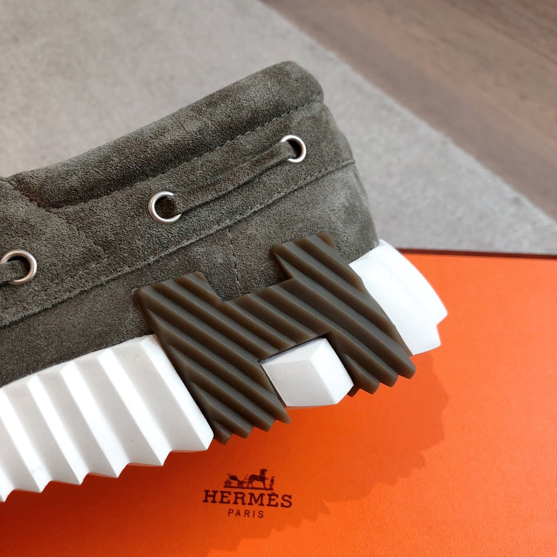 HM Men's 25 Ketch Sneaker Olive Green Suede 639266