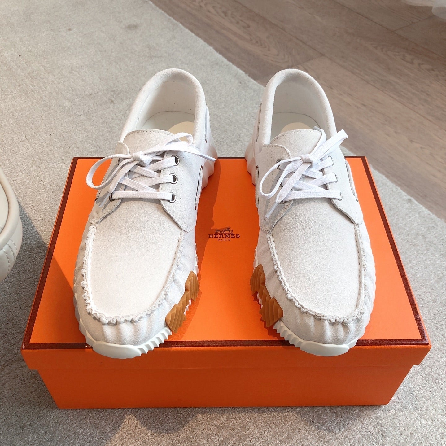 HM Men's 25 Ketch Sneaker White Suede 639267