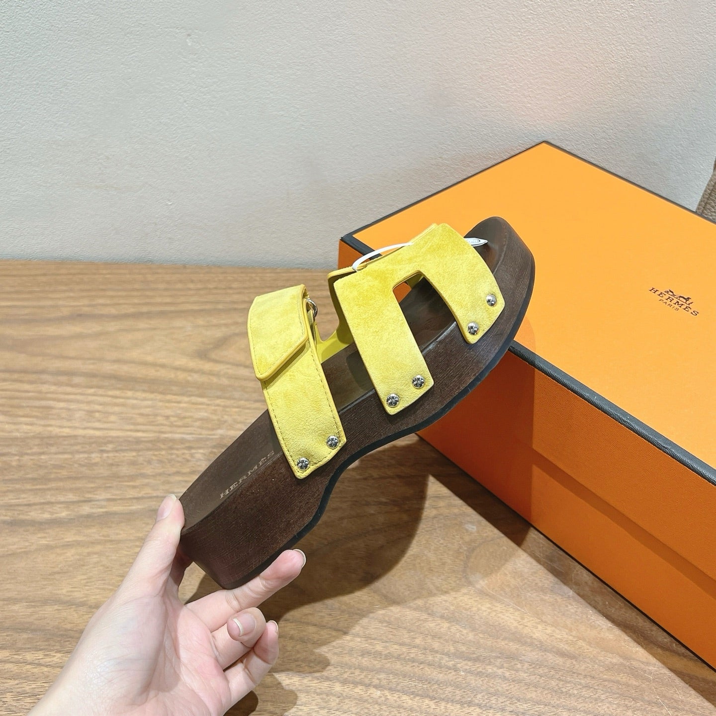 HM Men's Chypre Slide Yellow Suede 550928