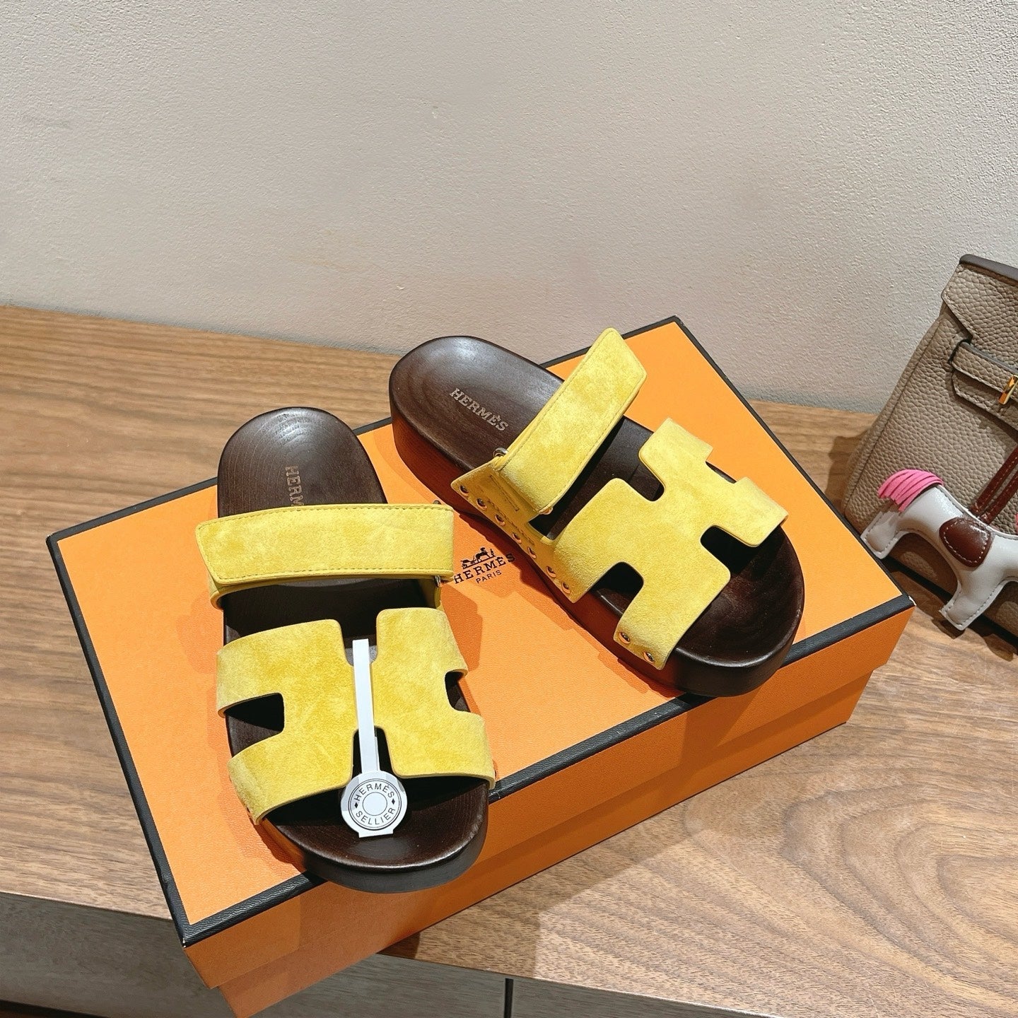 HM Men's Chypre Slide Yellow Suede 550928