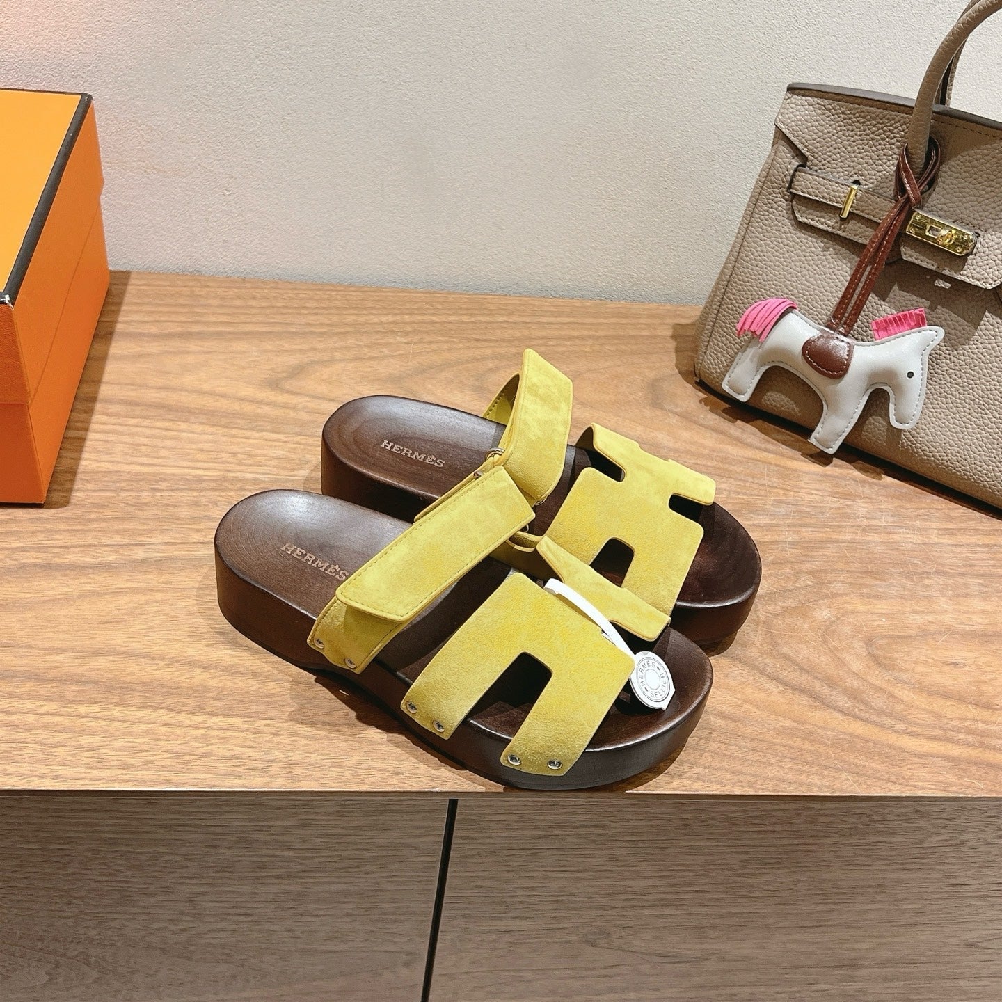 HM Men's Chypre Slide Yellow Suede 550928