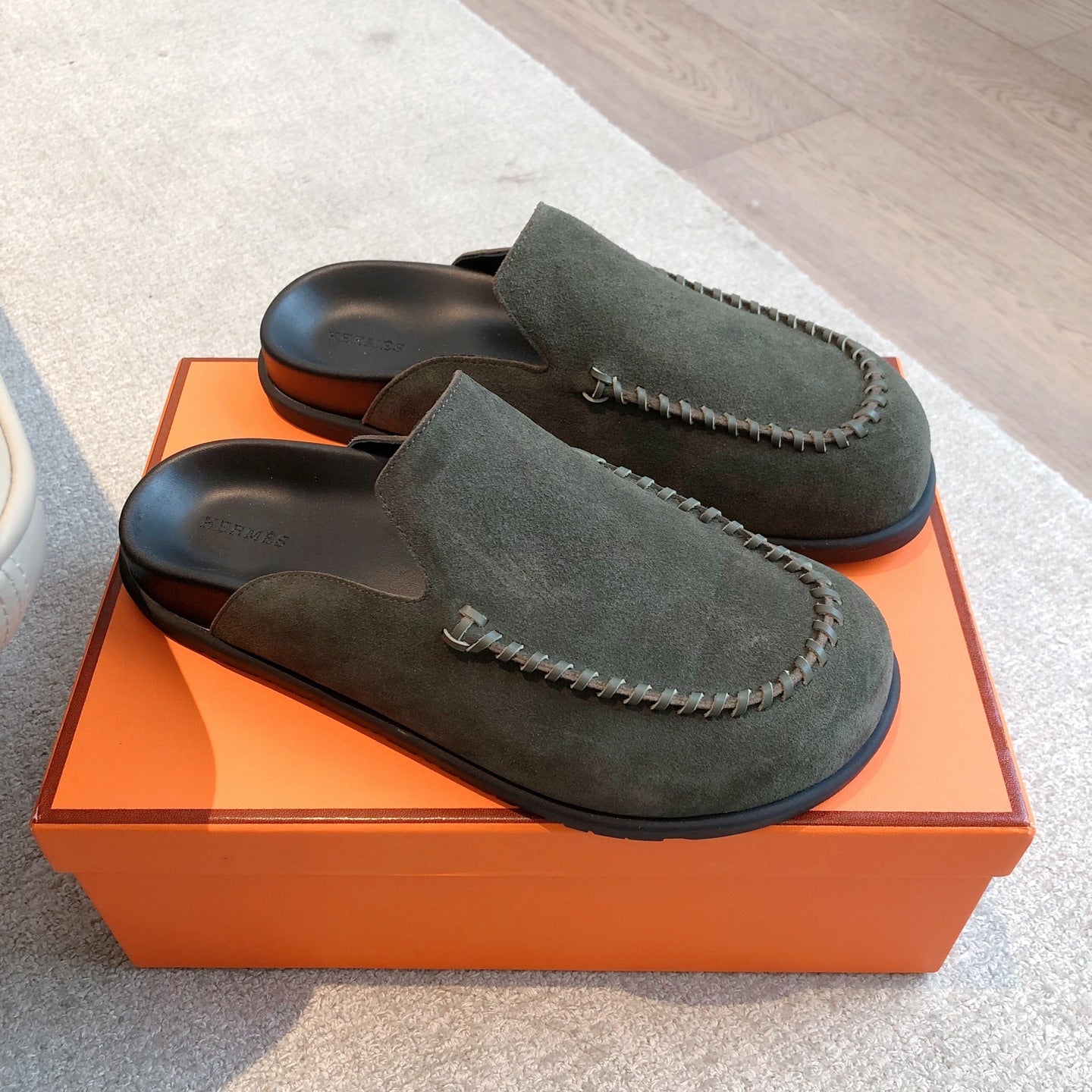 HM Men's 25 Johan Mule Dark Green Suede 582075