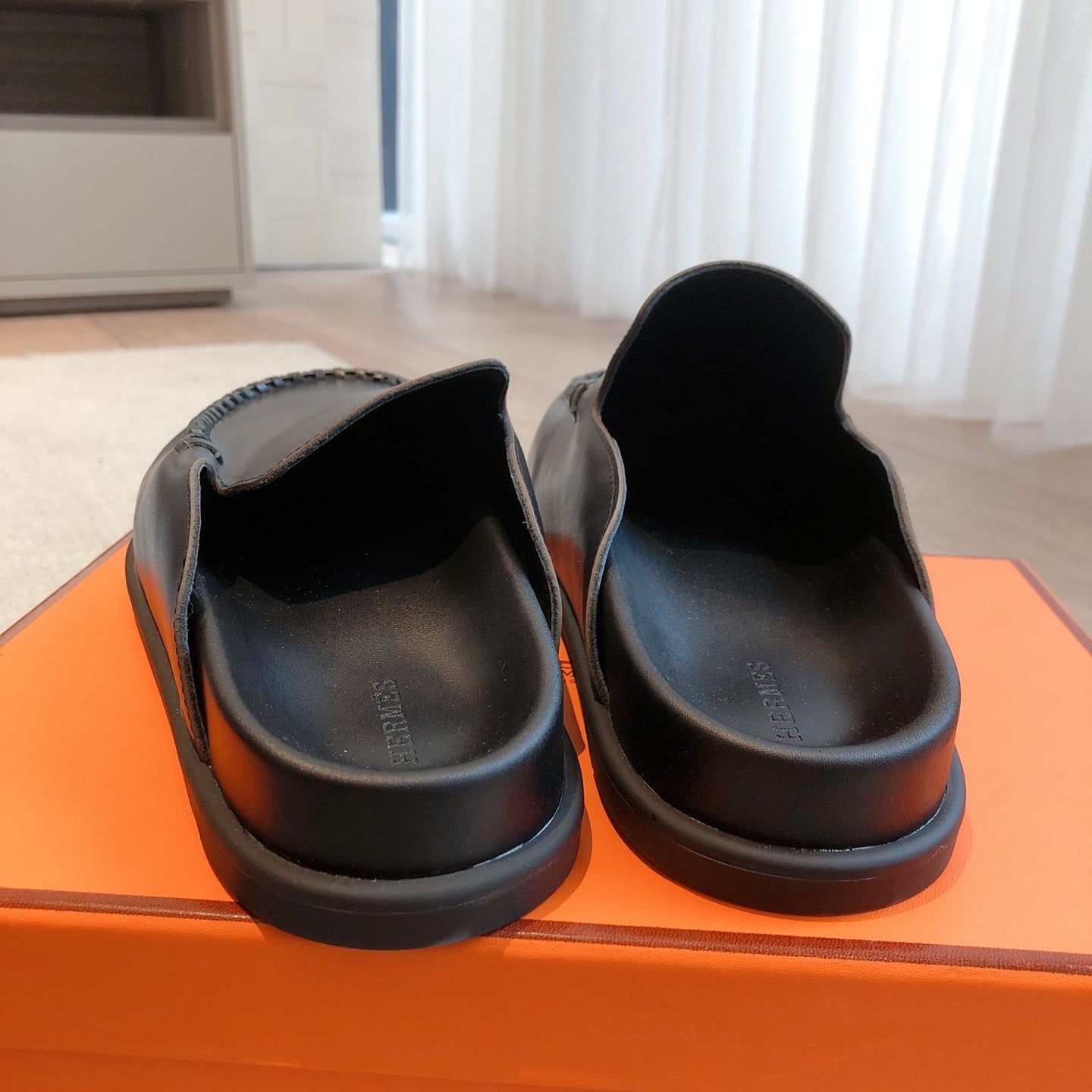 HM Men's 25 Johan Mule Black Sheepskin 582082