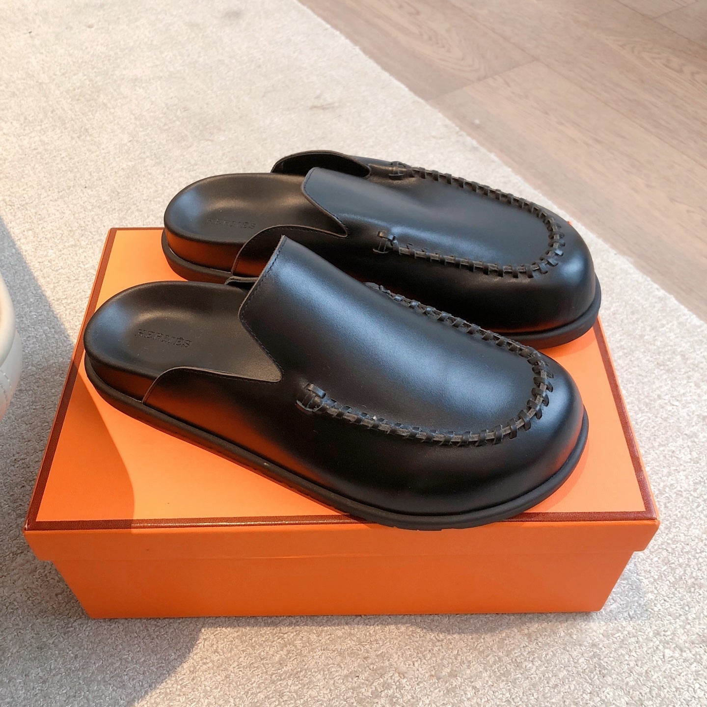 HM Men's 25 Johan Mule Black Sheepskin 582082