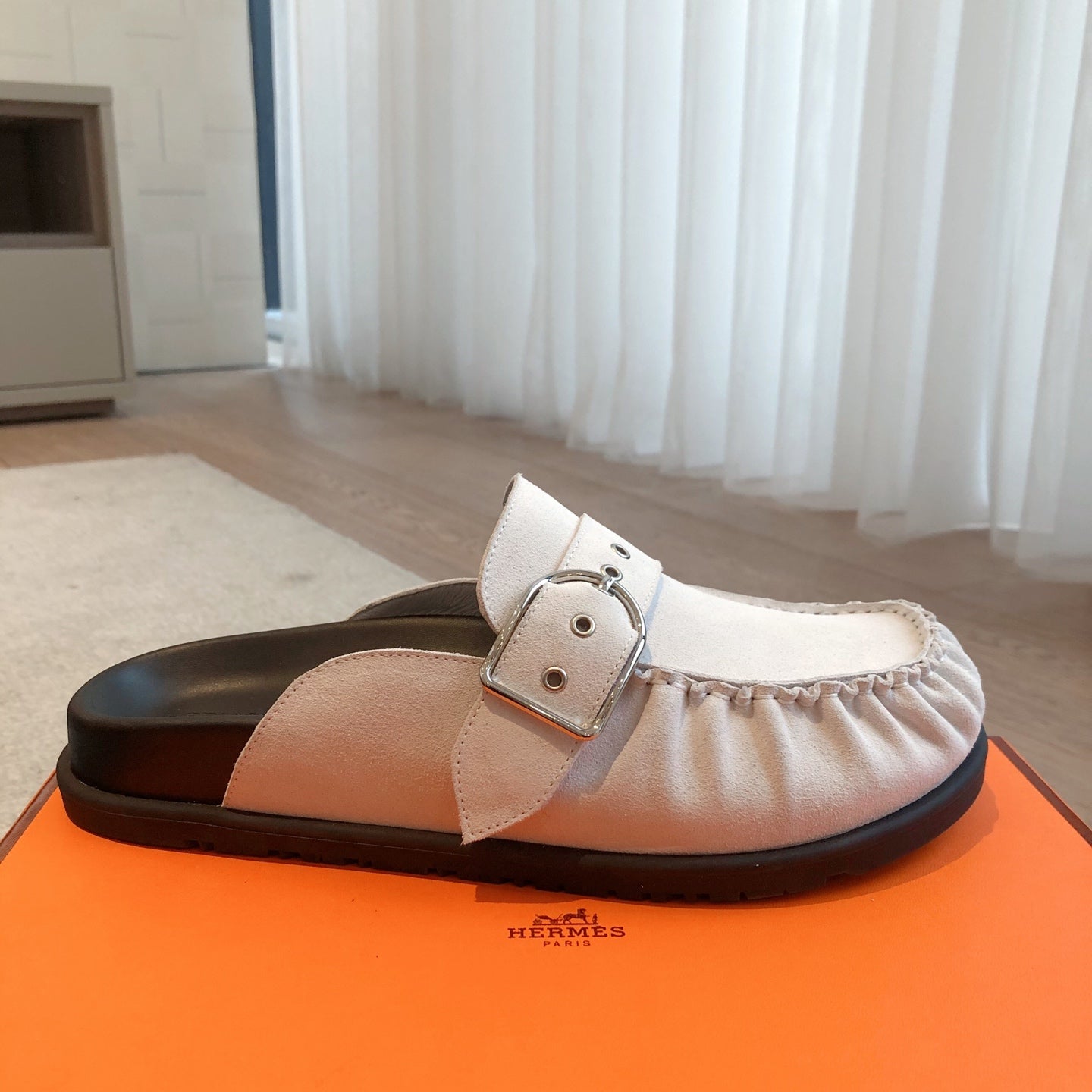 HM Men's 25 Key Mule White Suede 582062