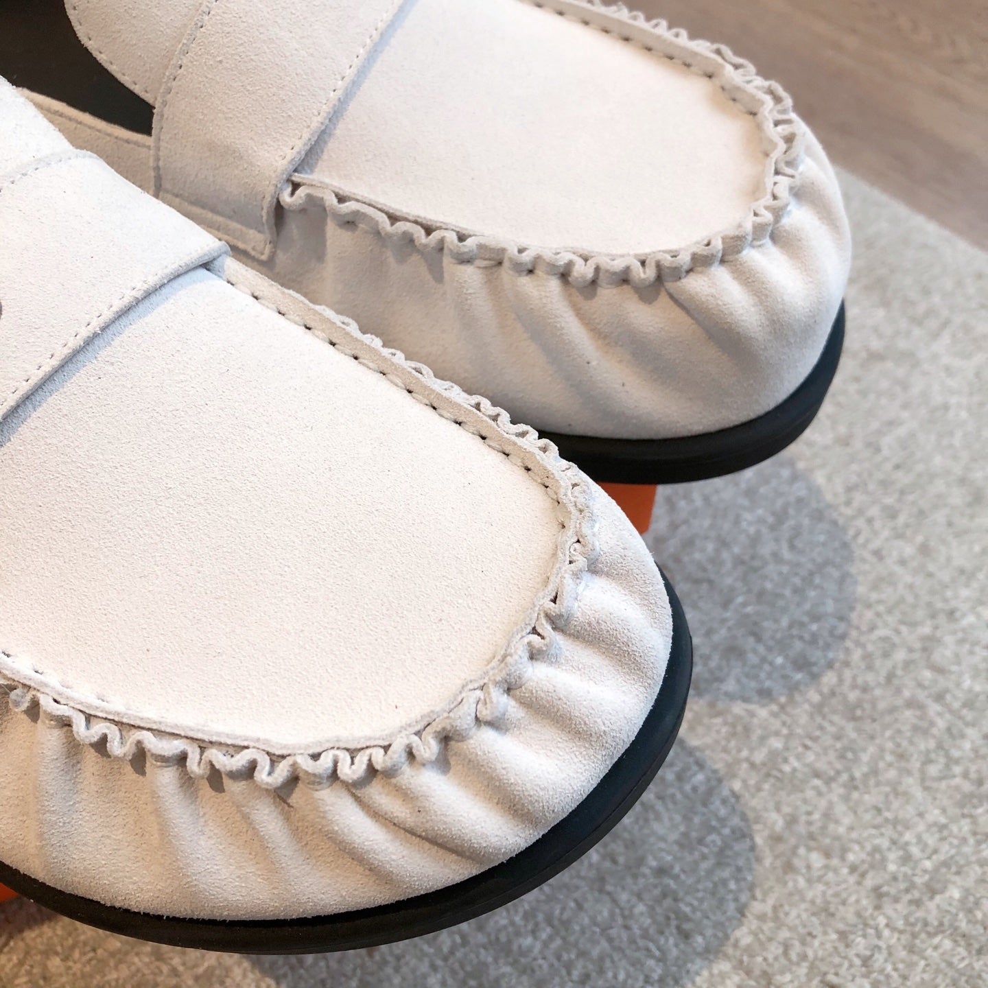 HM Men's 25 Key Mule White Suede 582062