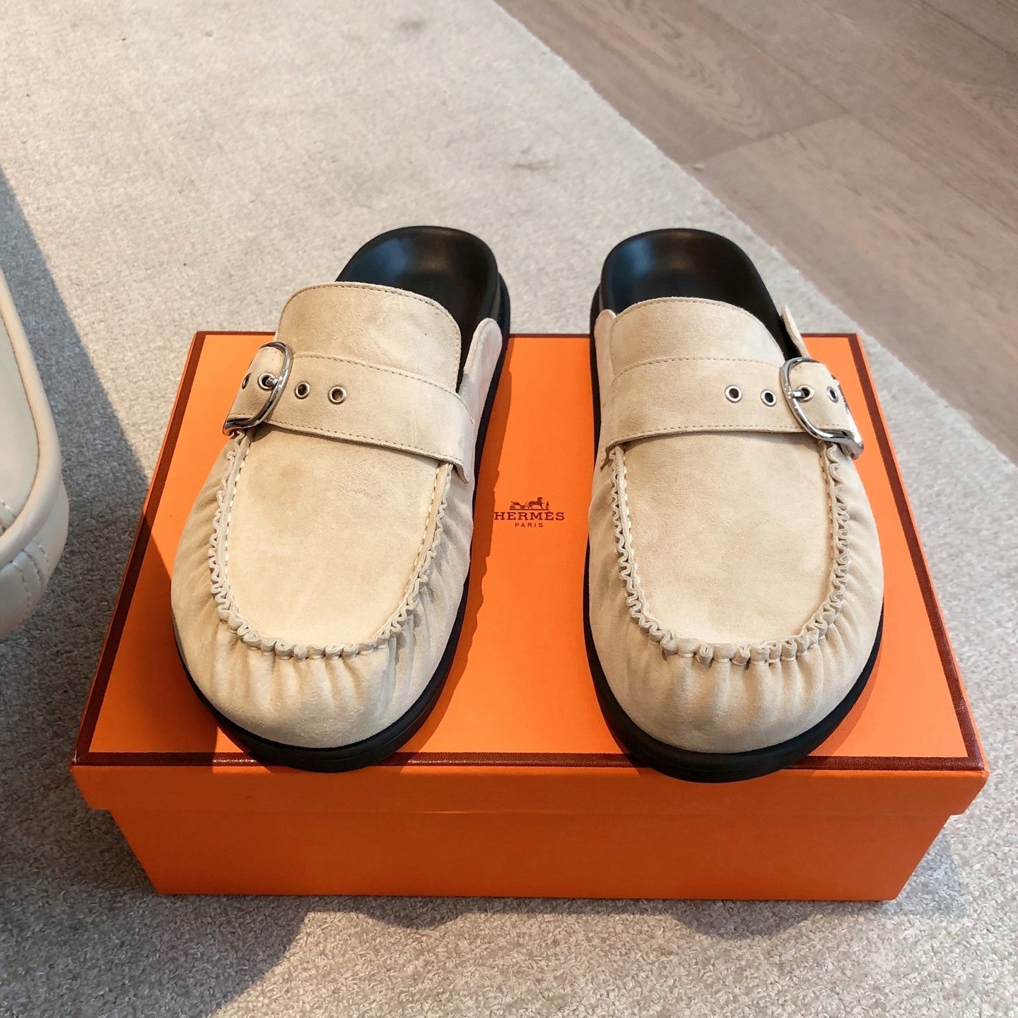 HM Men's 25 Key Mule Light Beige Suede 582063