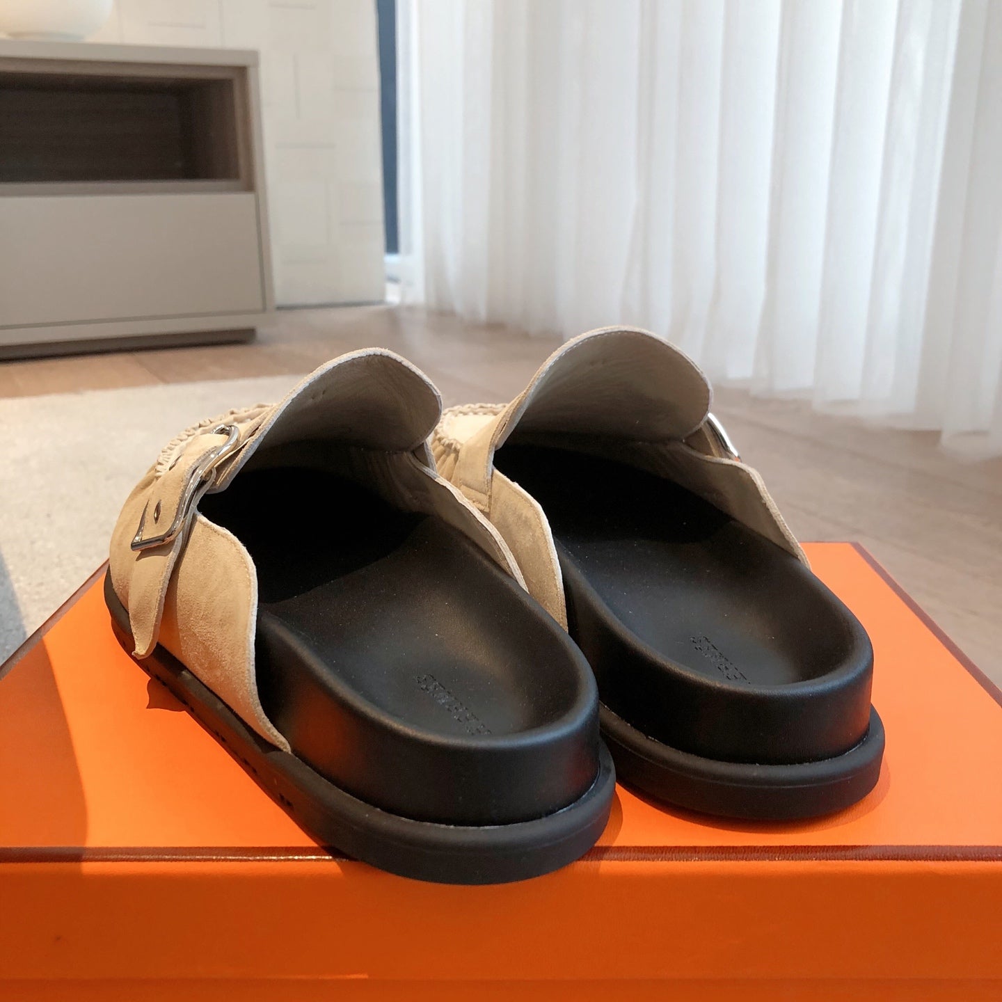 HM Men's 25 Key Mule Light Beige Suede 582063