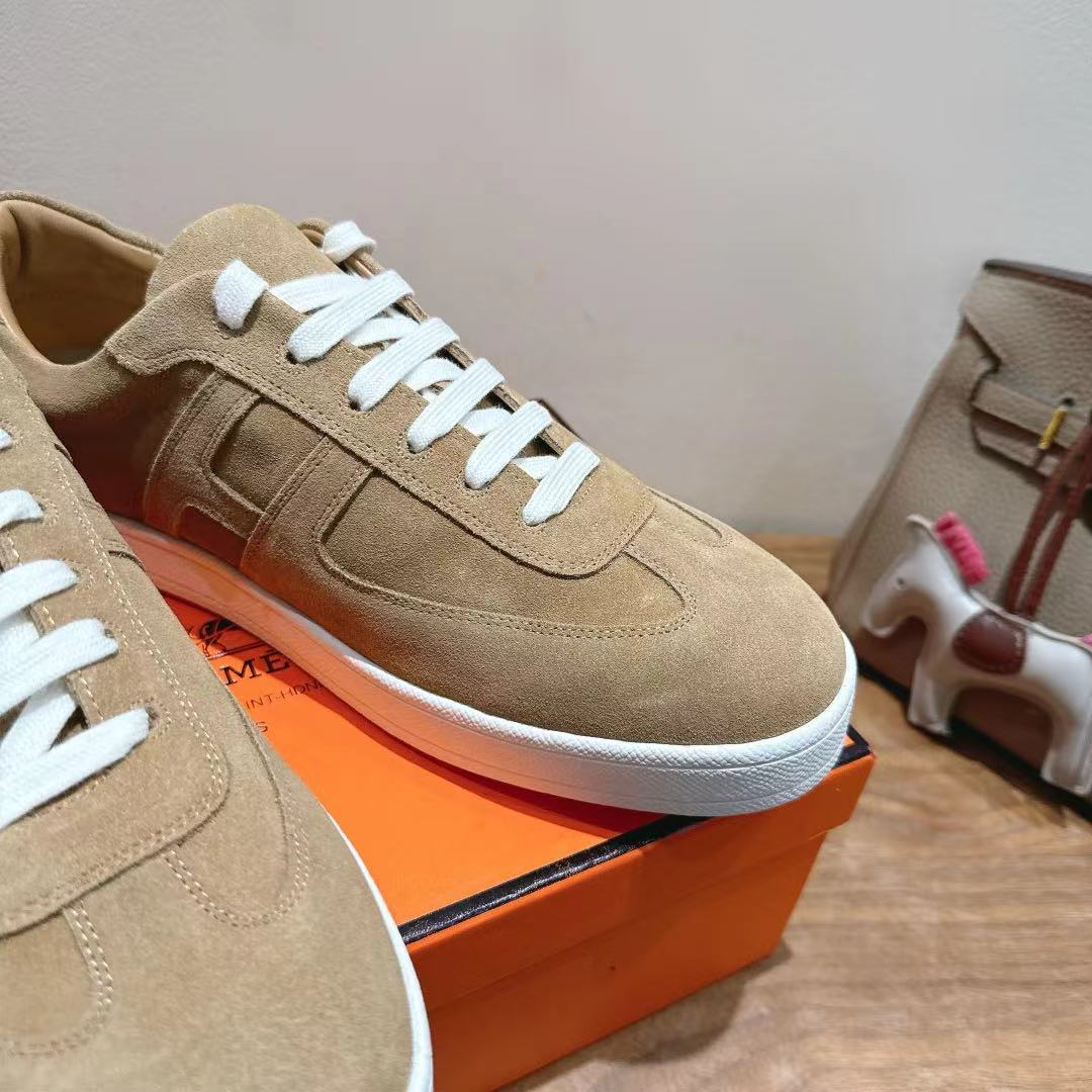 HM 25 Boomerang Sneaker Dark Beige Suede