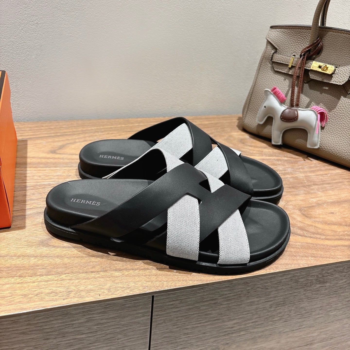 HM 25 Kazimir Sandal Black Calfskin Canvas