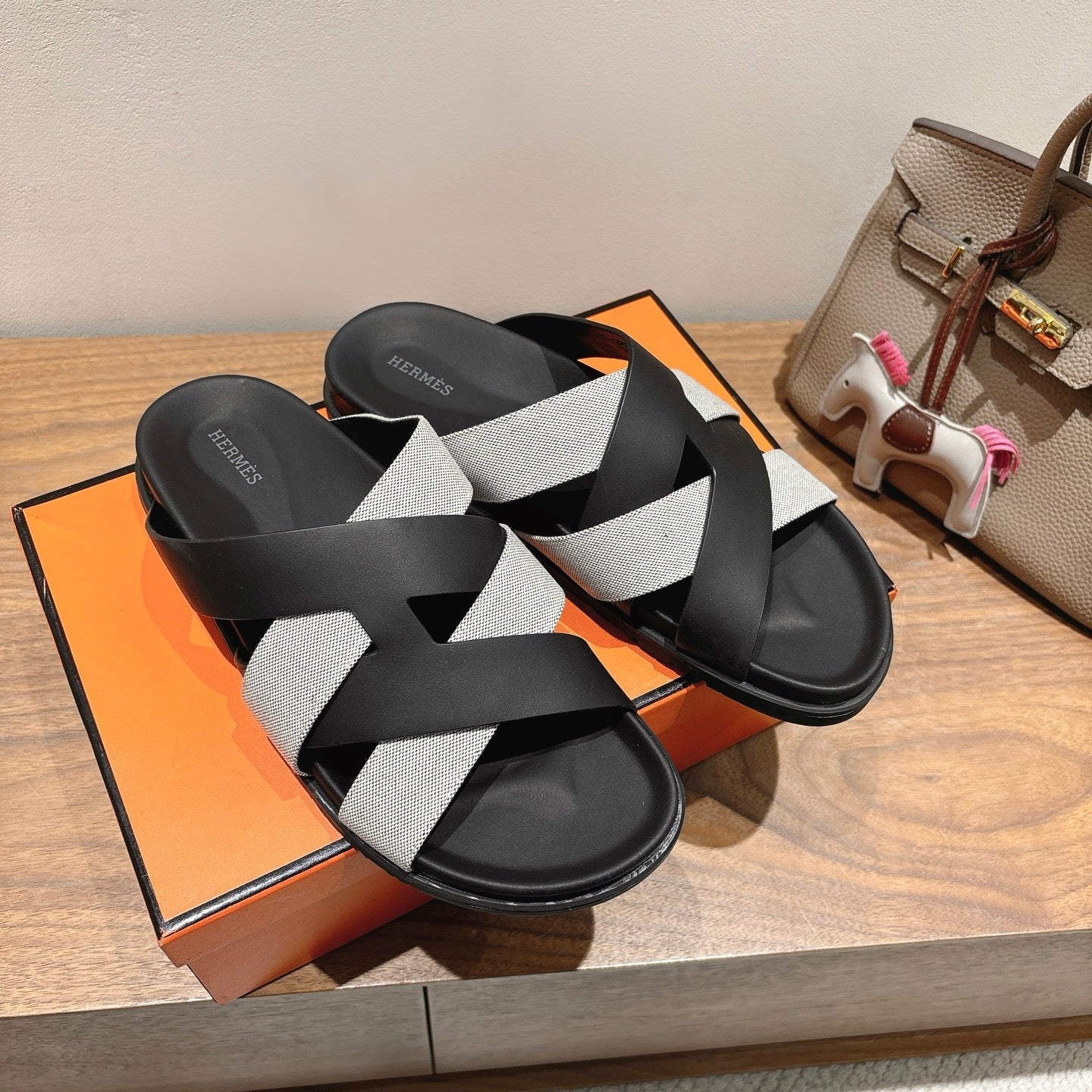 HM 25 Kazimir Sandal Black Calfskin Canvas