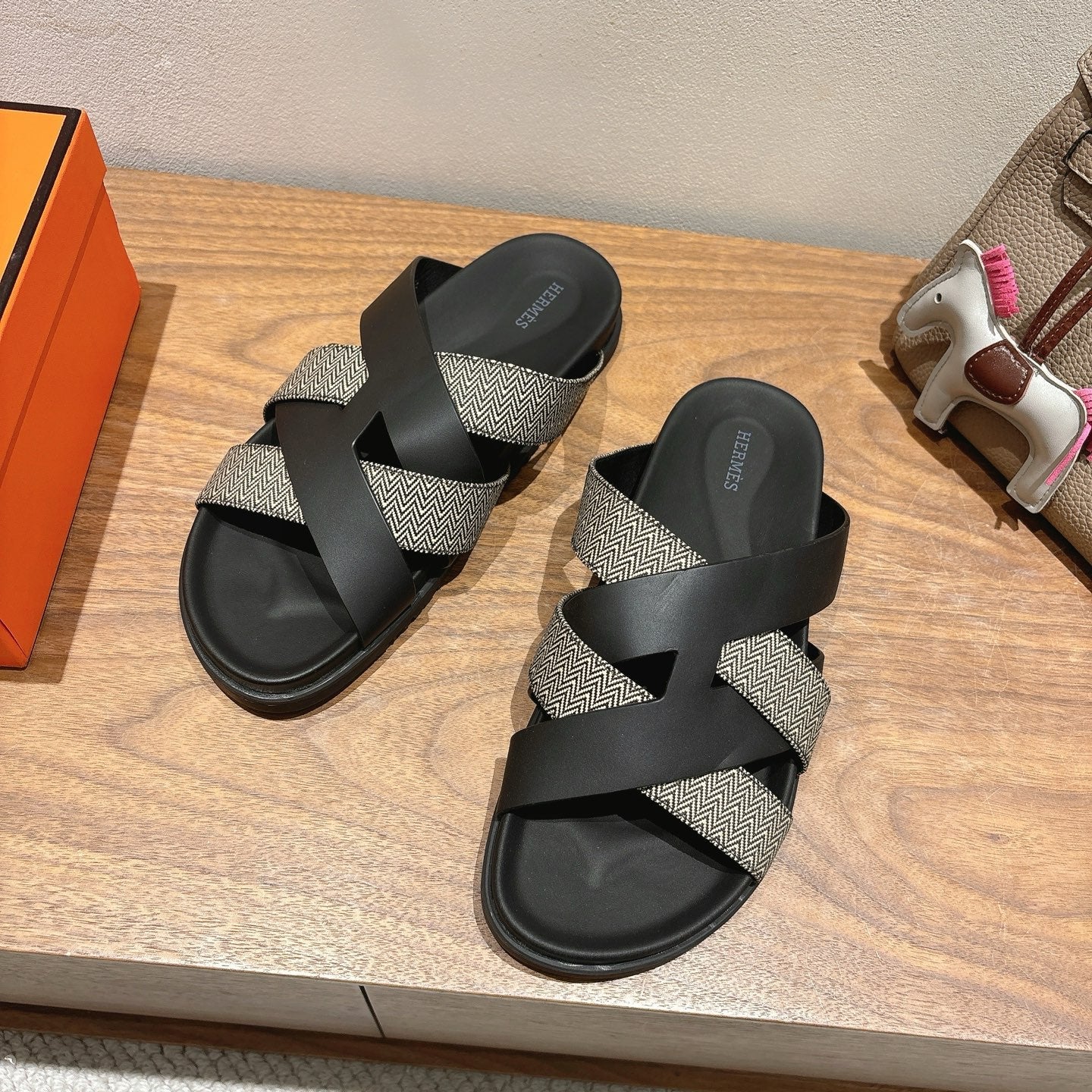 HM 25 Kazimir Sandal Black Calfskin Canvas