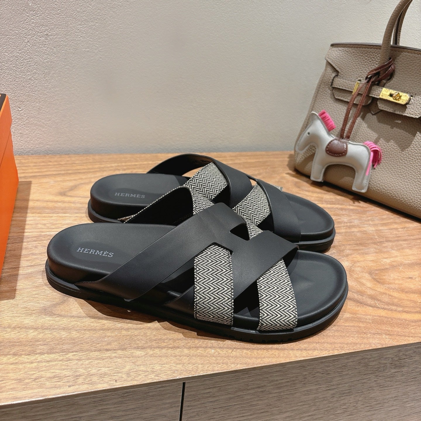 HM 25 Kazimir Sandal Black Calfskin Canvas