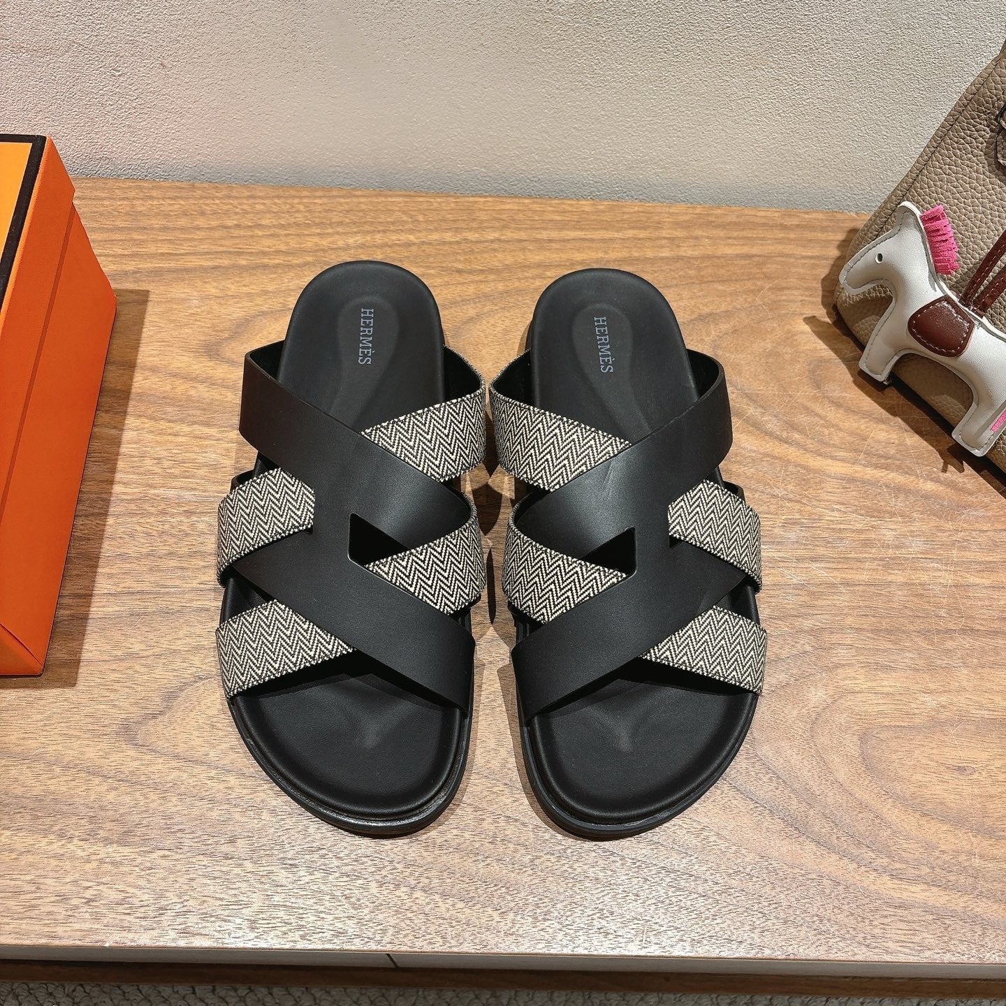 HM 25 Kazimir Sandal Black Calfskin Canvas
