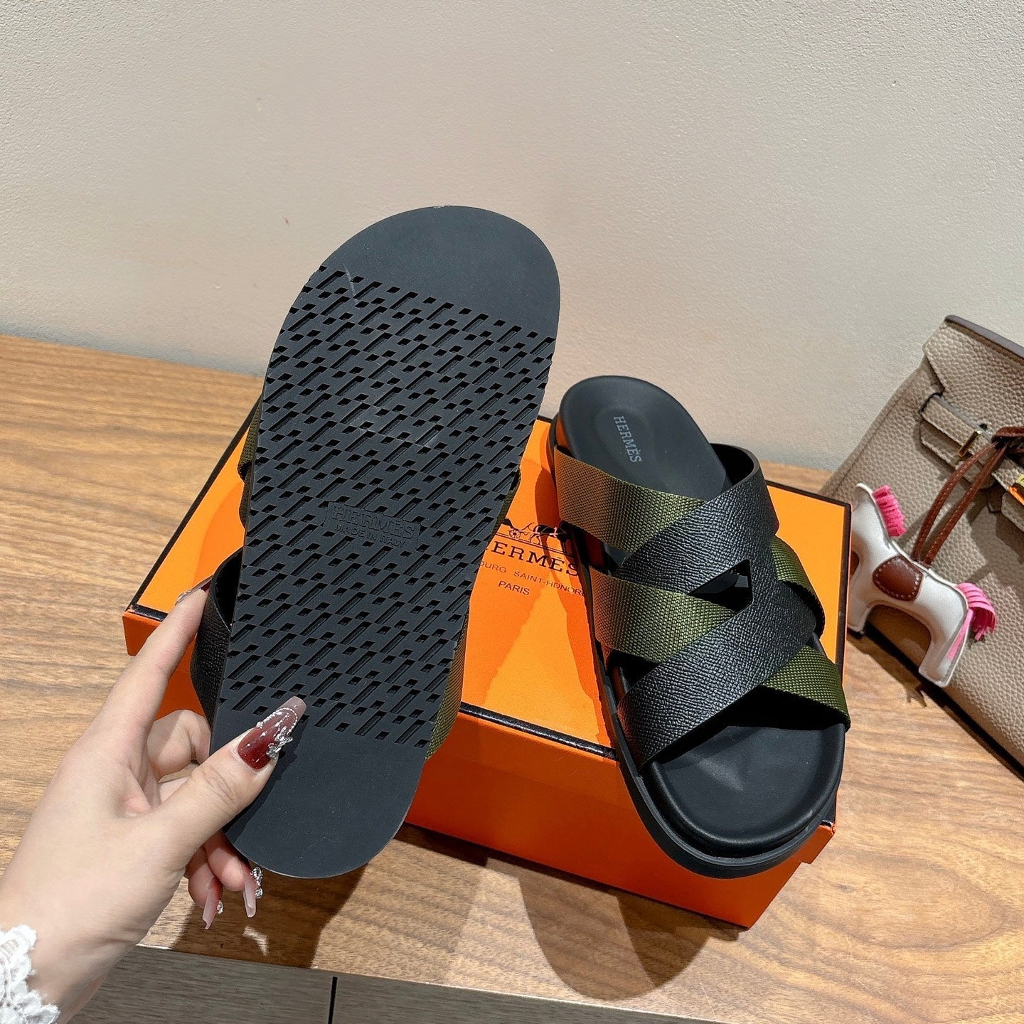 HM 25 Kazimir Sandal Black Calfskin Canvas