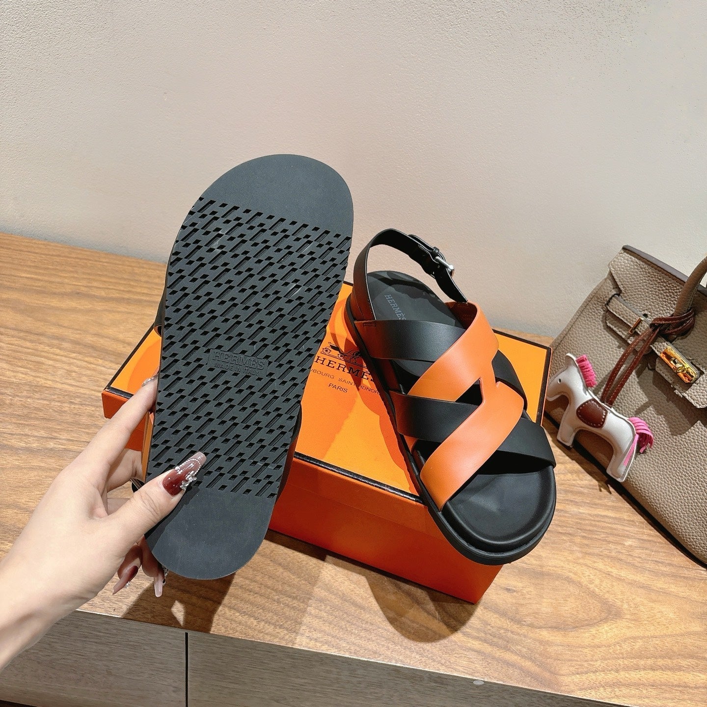 HM 25 Heracles Sandal Black Brown Calfskin