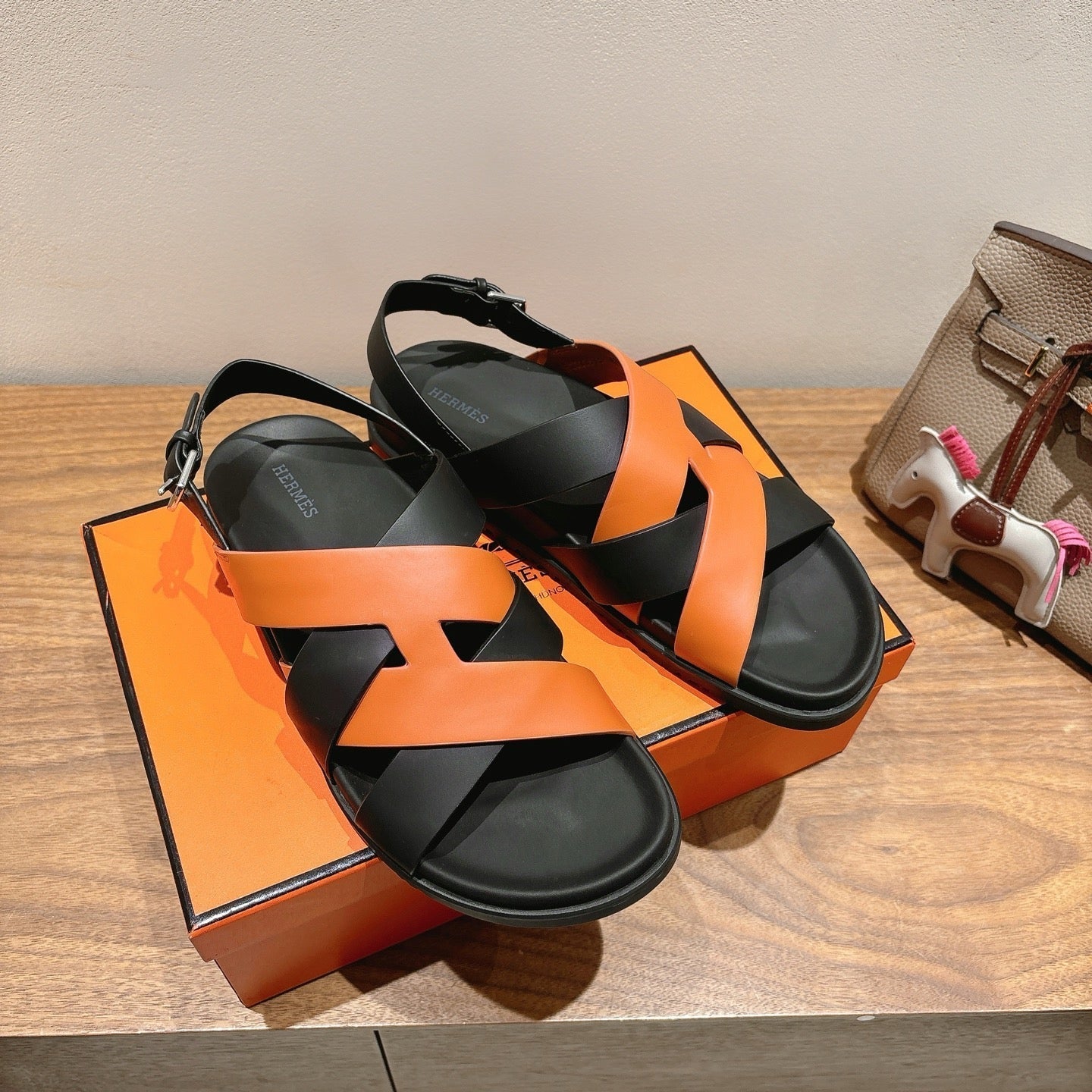 HM 25 Heracles Sandal Black Brown Calfskin