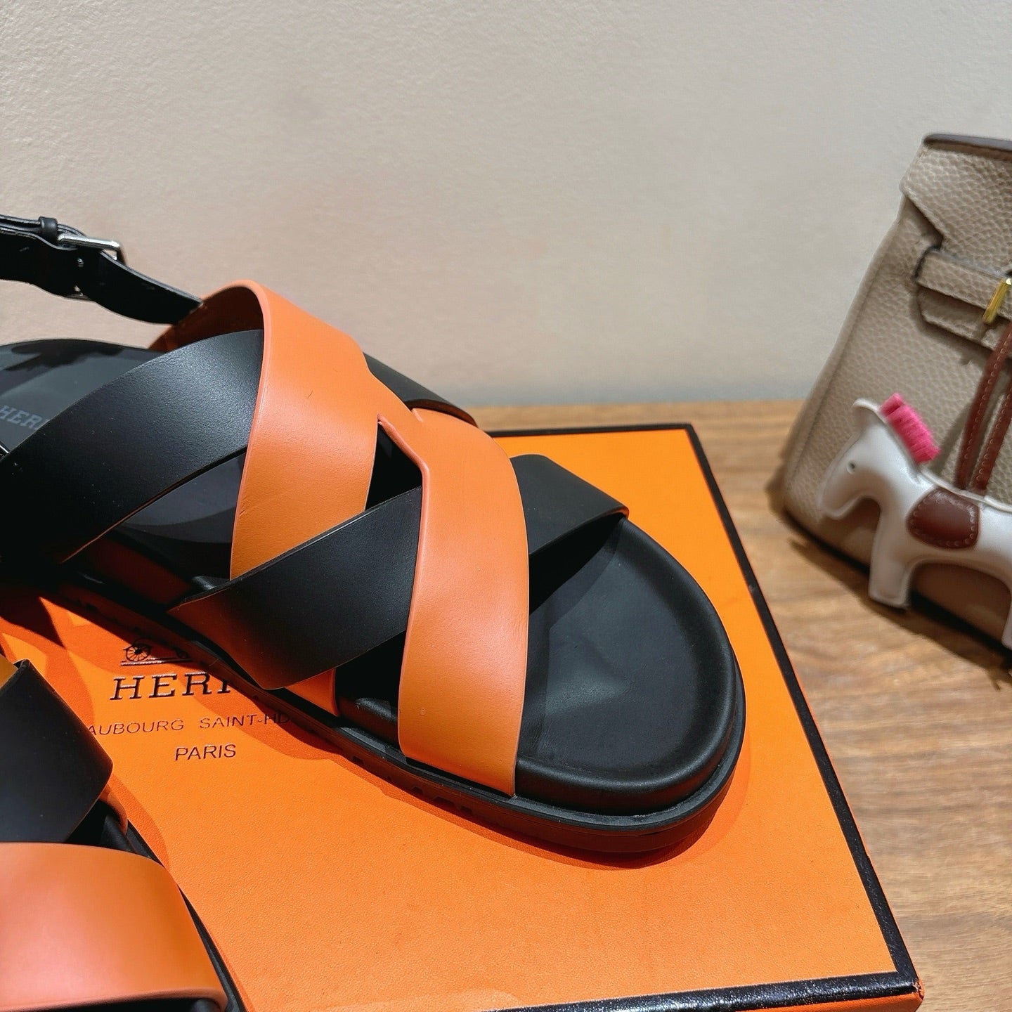 HM 25 Heracles Sandal Black Brown Calfskin