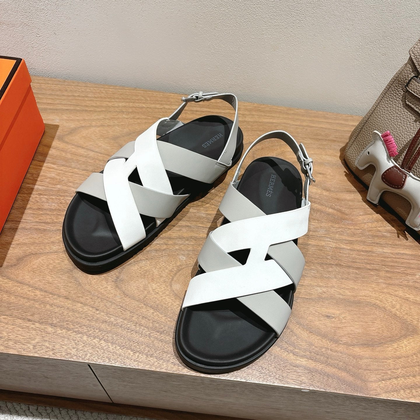 HM 25 Heracles Sandal White Grey Calfskin