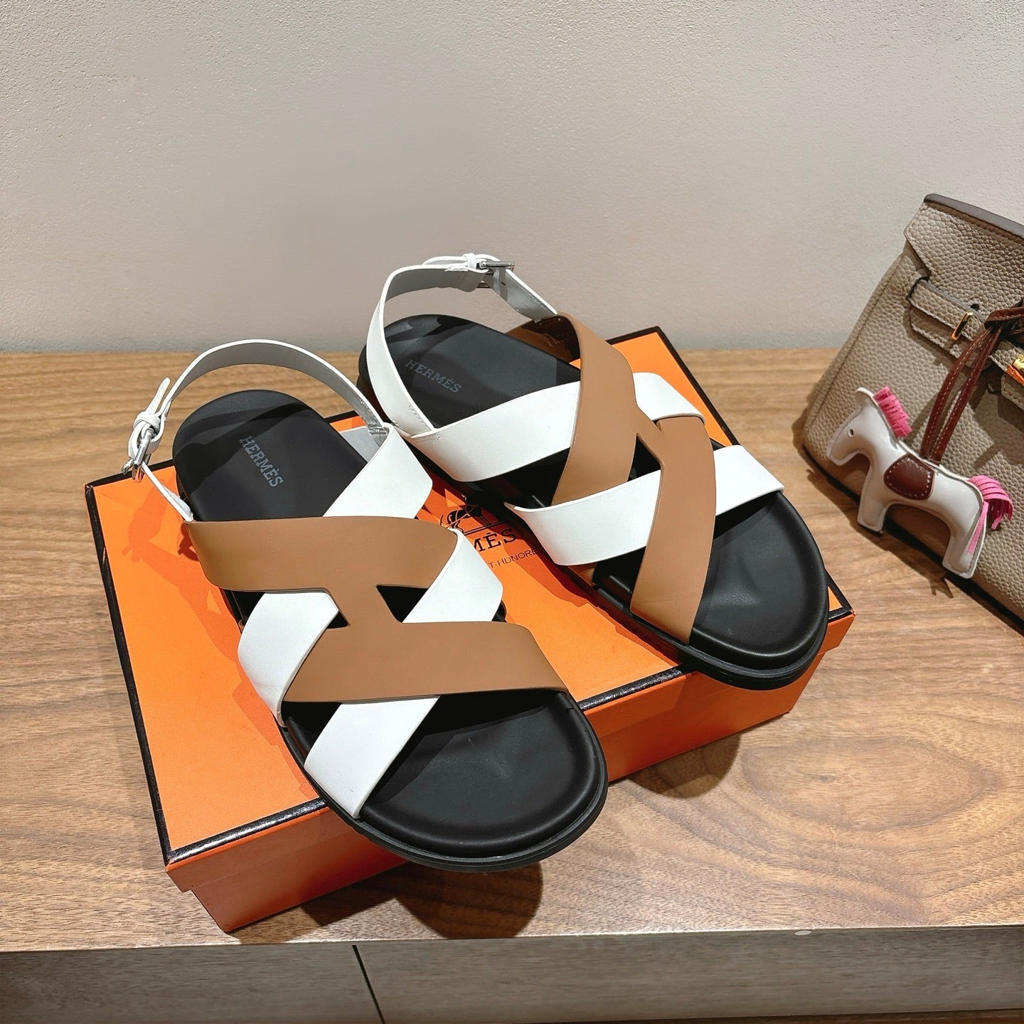 HM 25 Heracles Sandal White Light Brown Calfskin