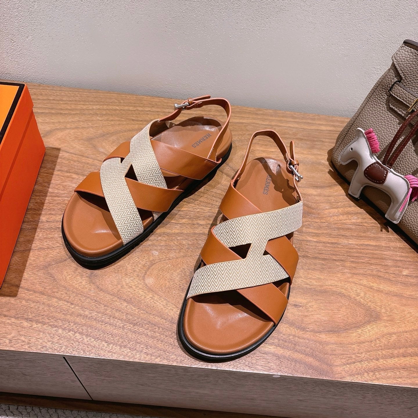 HM 25 Heracles Sandal Brown Calfskin Light Pink Canvas