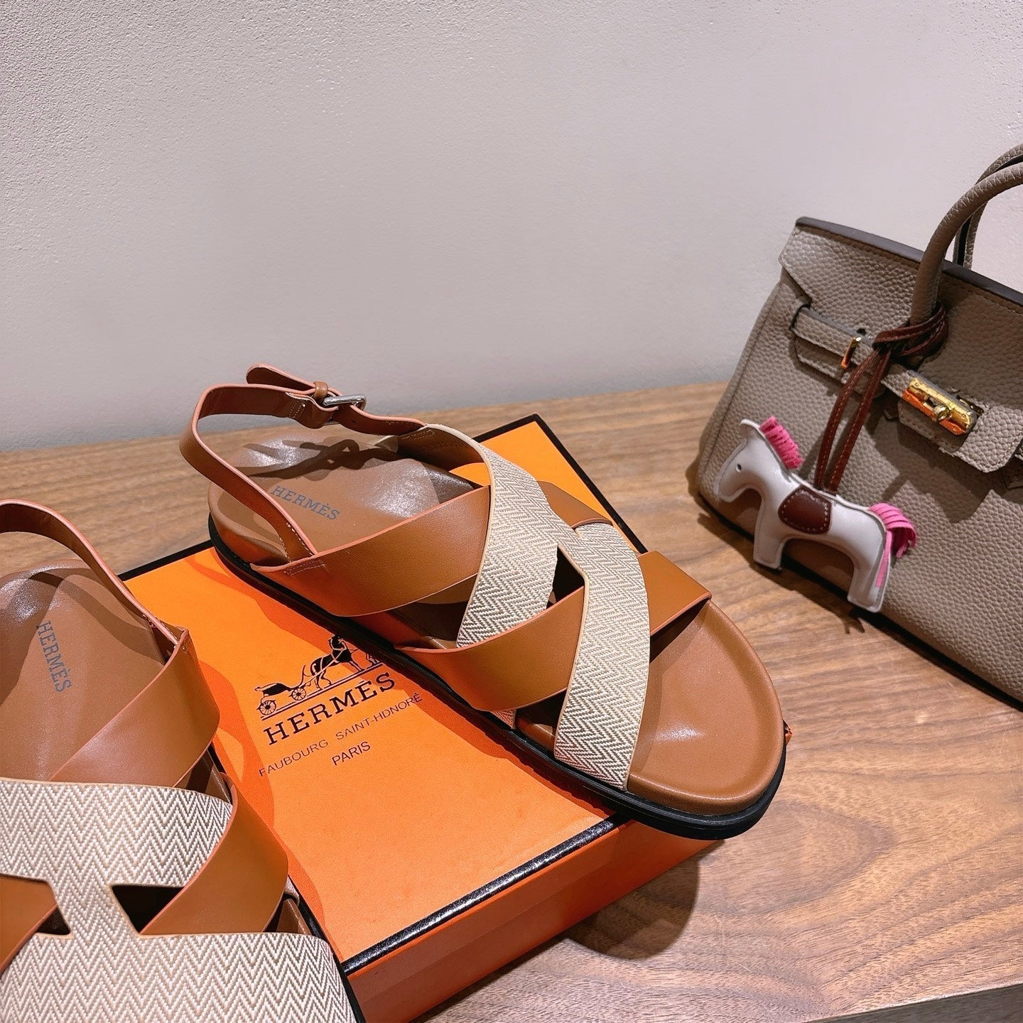 HM 25 Heracles Sandal Brown Calfskin Light Pink Canvas