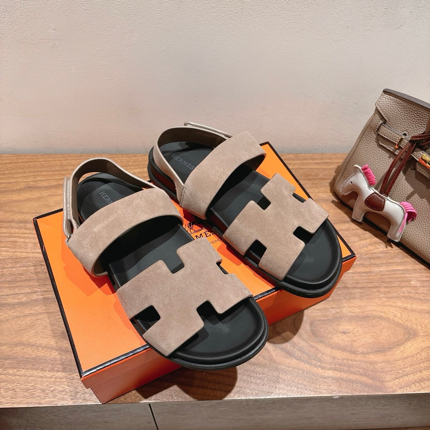 HM Men's 25 Genius Sandals Beige Suede 651346