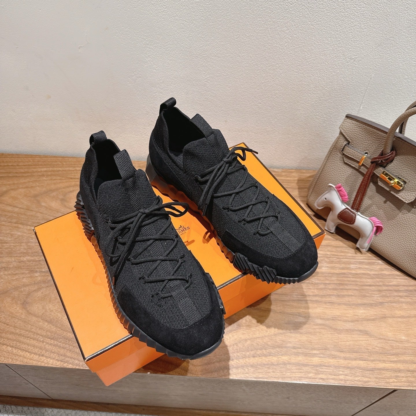 HM Sneakers Slip-On Lift Black Fabrics 329545
