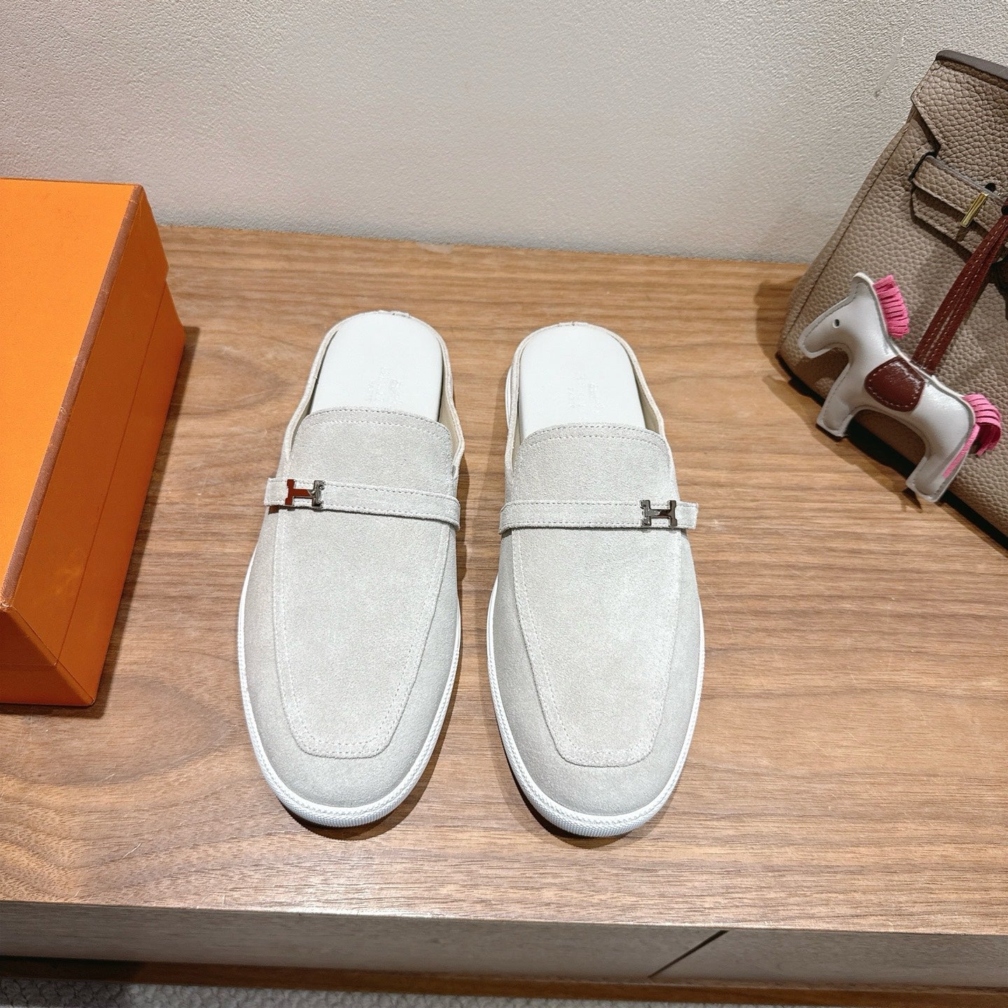 HM Men's 25 Likely Mule Beige Suede 691644