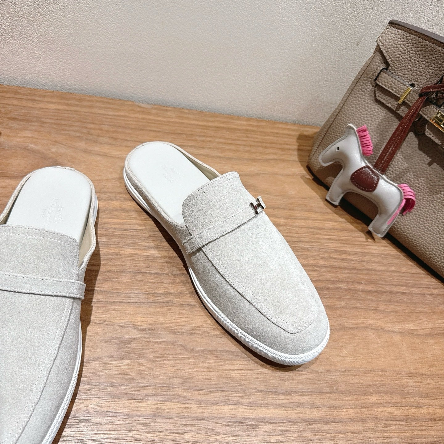 HM Men's 25 Likely Mule Beige Suede 691644