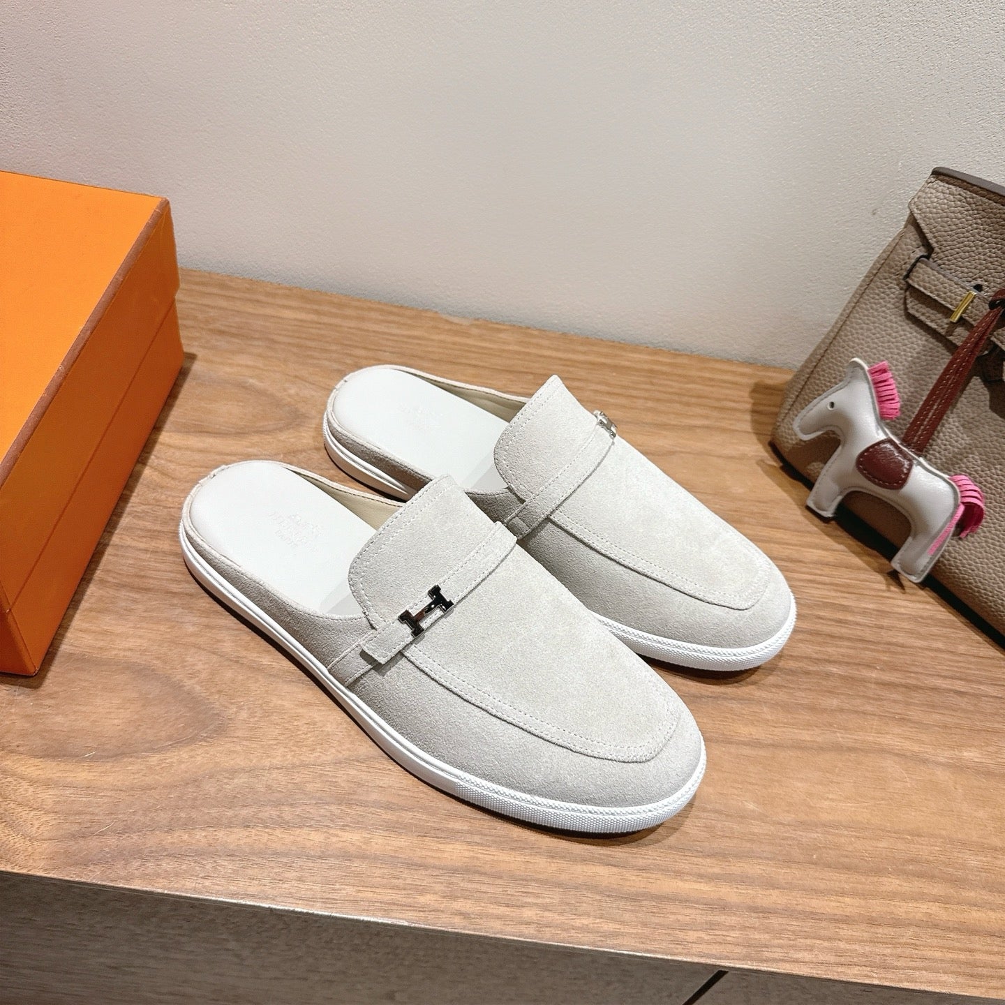 HM Men's 25 Likely Mule Beige Suede 691644