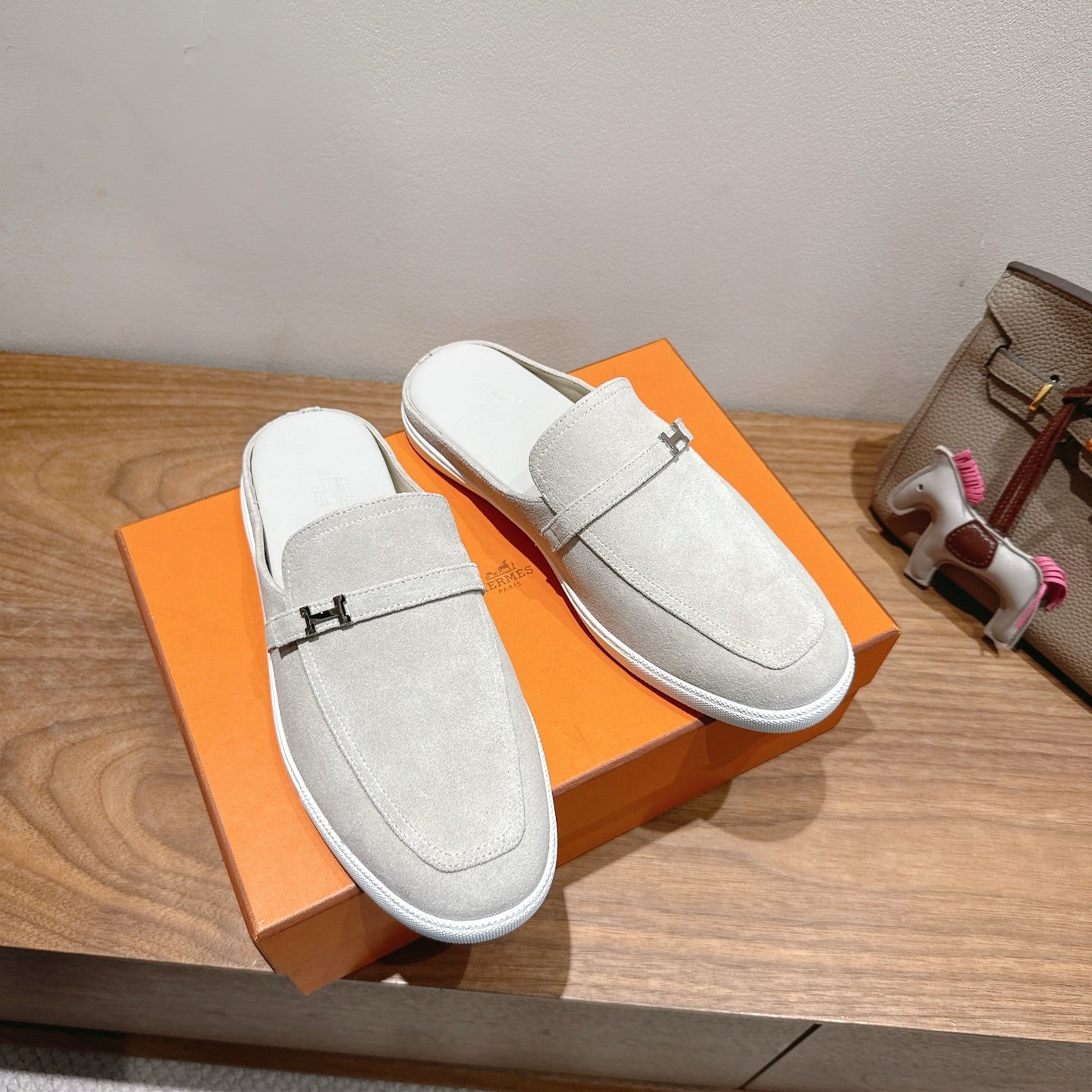 HM Men's 25 Likely Mule Beige Suede 691644