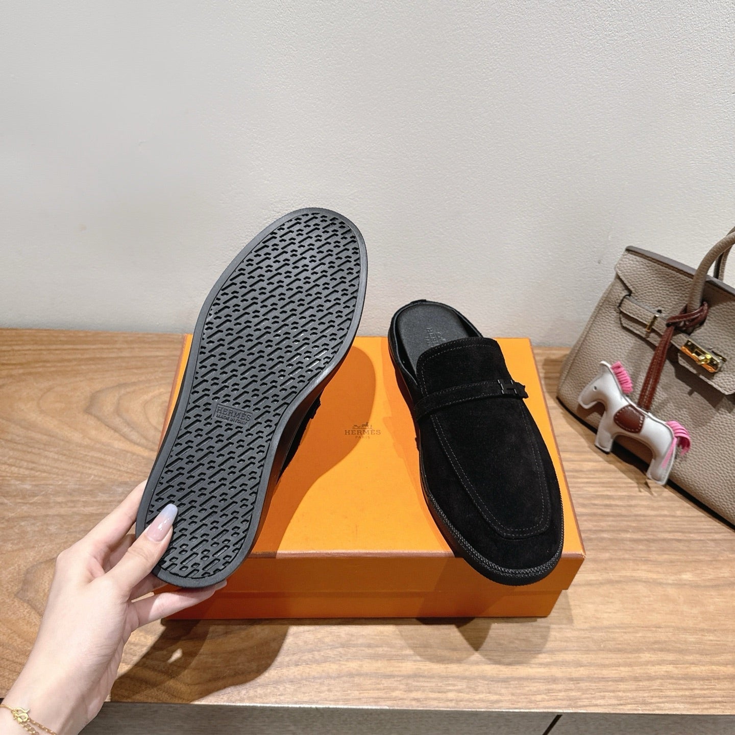 HM Men's 25 Likely Mule Black Suede 691645