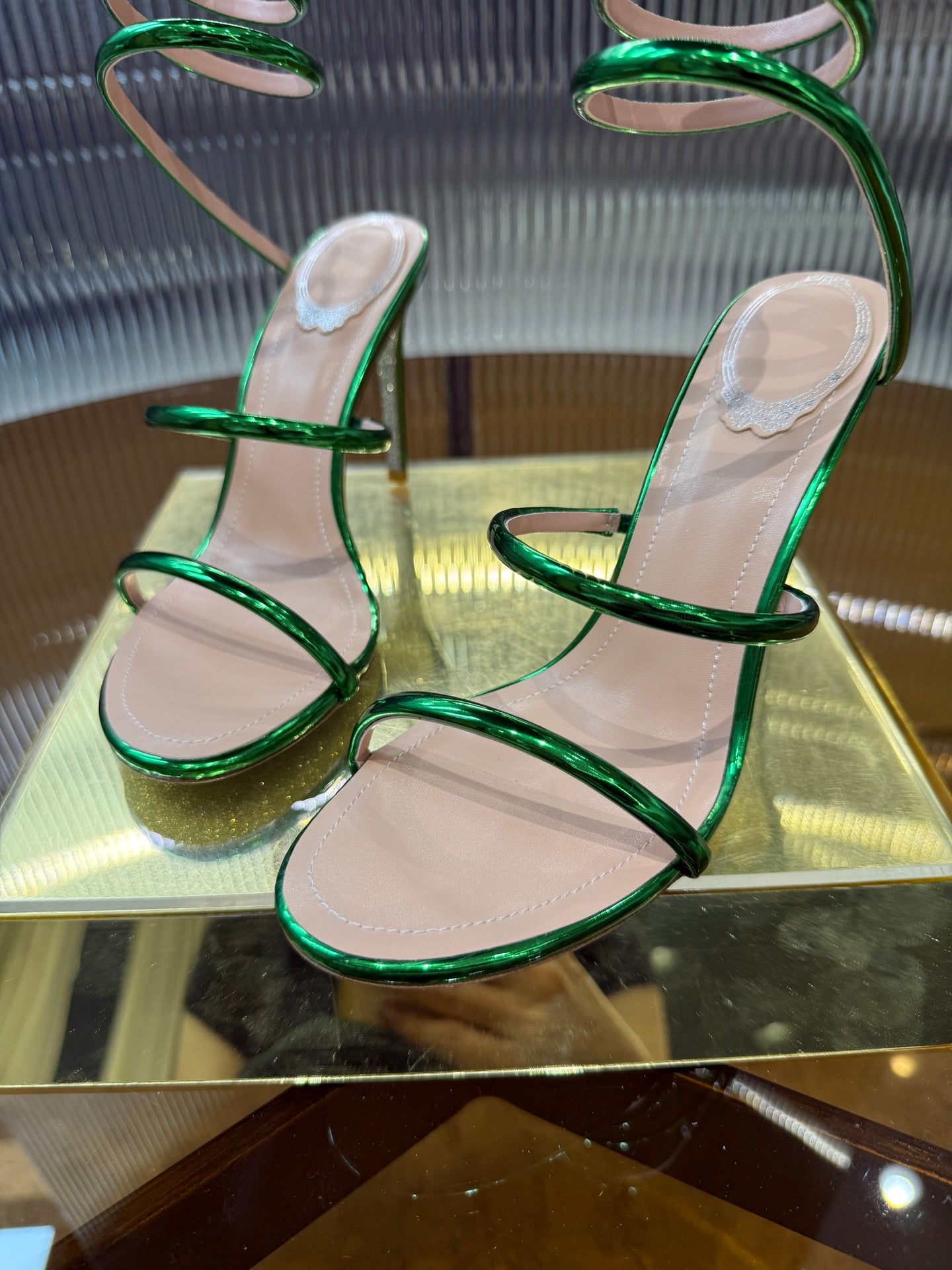 RC 25C Snake-Shaped Sandals 9.5cm Green Sheepskin 310627