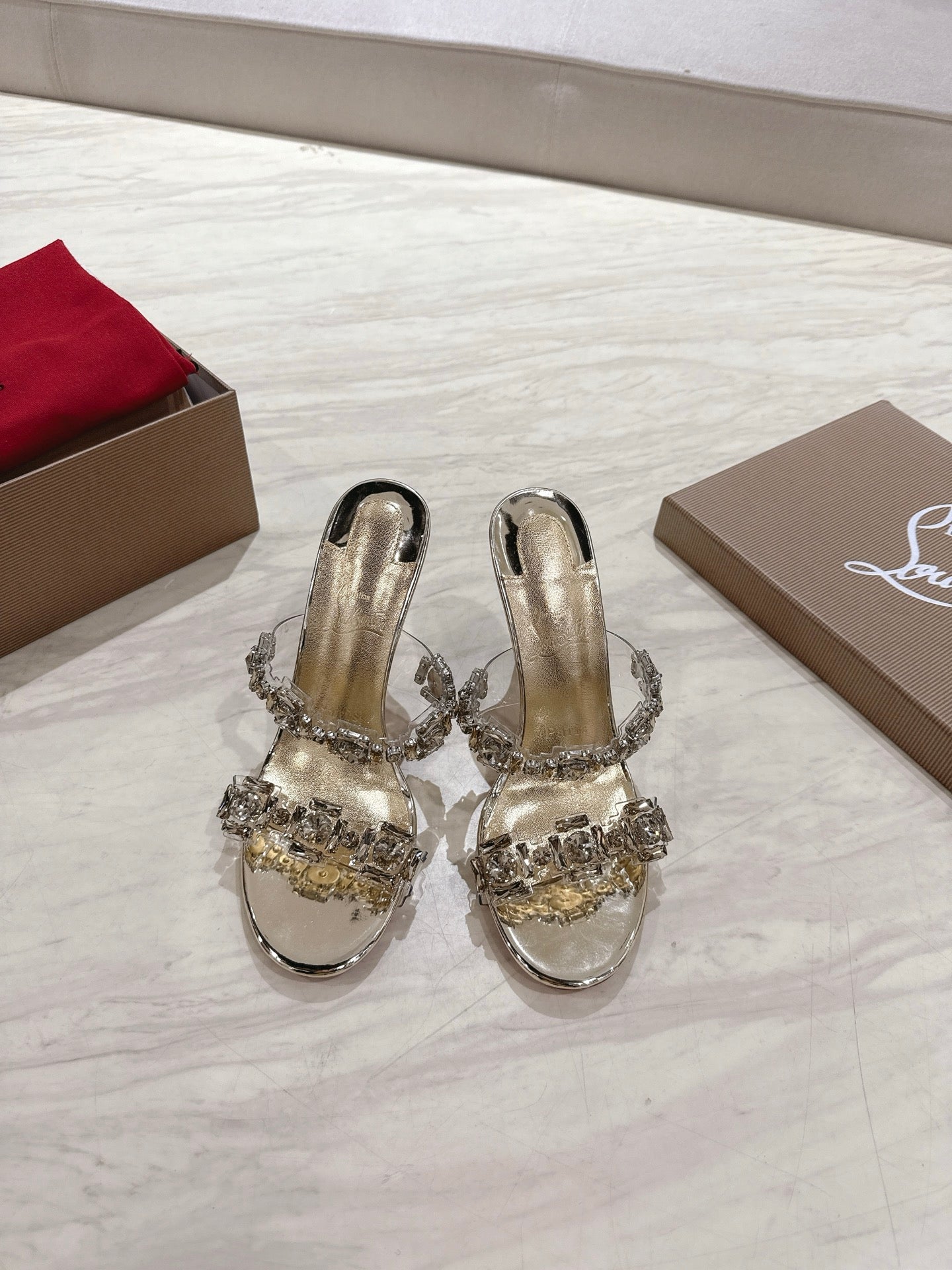 CL 25 Just Queen Sandals 10cm Gold PVC Sheepskin 307524