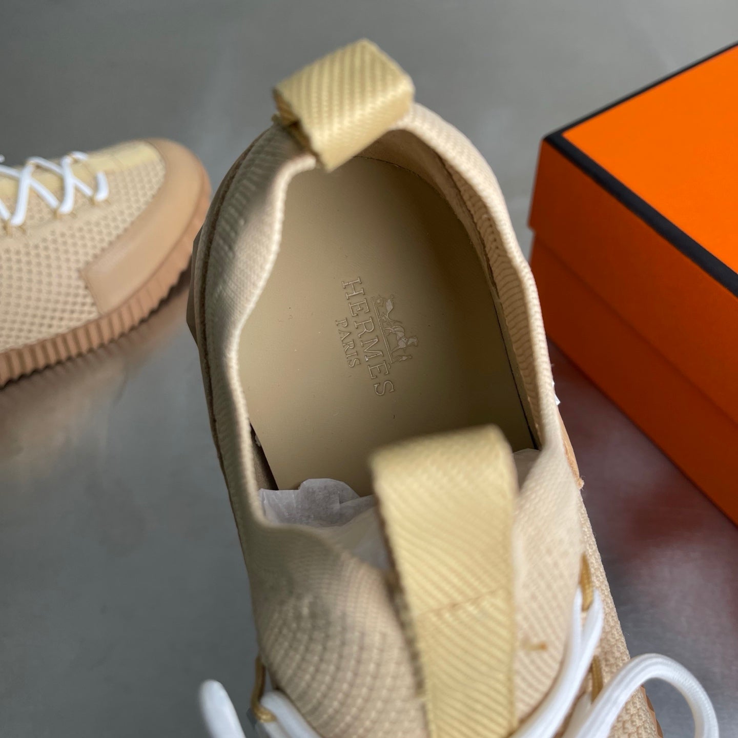 HM Men's 25 Lift Sneaker Beige Mesh Calfskin 703782