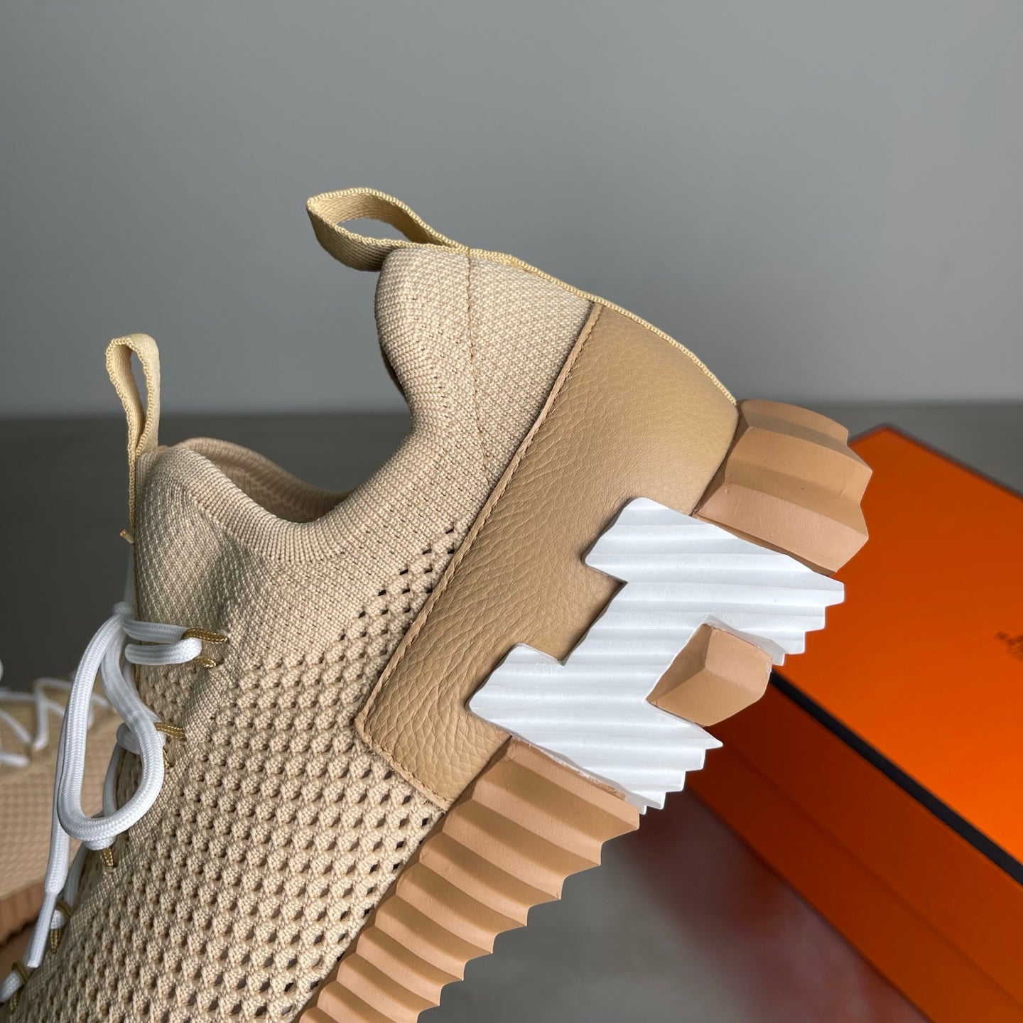 HM Men's 25 Lift Sneaker Beige Mesh Calfskin 703782