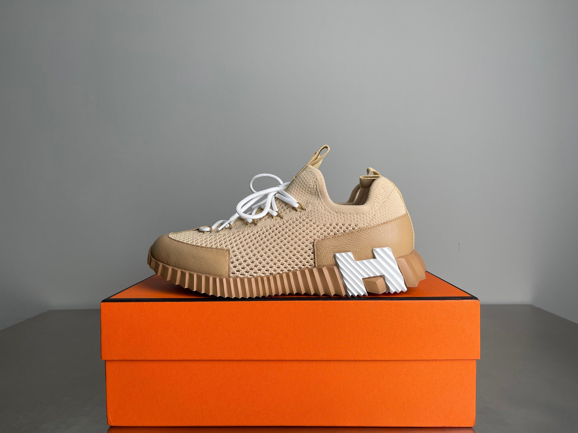 HM Men's 25 Lift Sneaker Beige Mesh Calfskin 703782