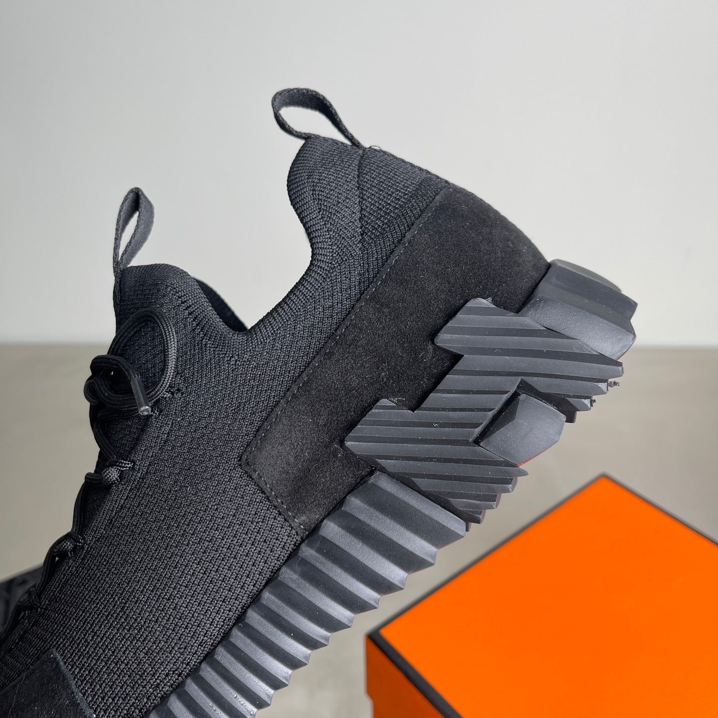 HM Men's 25 Lift Sneaker Black Mesh Suede 703784