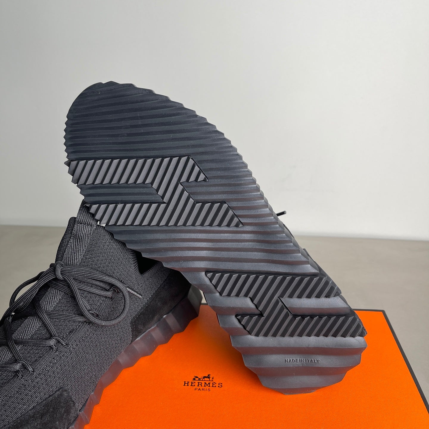 HM Men's 25 Lift Sneaker Black Mesh Suede 703784