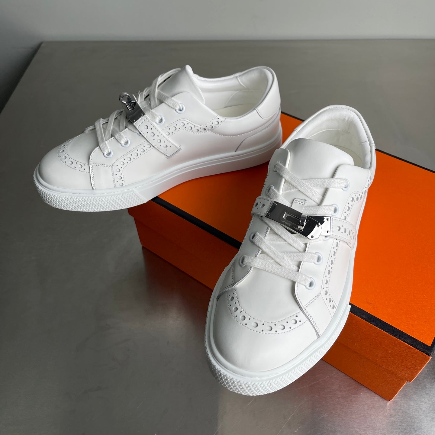 HM Men's Day Sneaker White Lambskin 703793