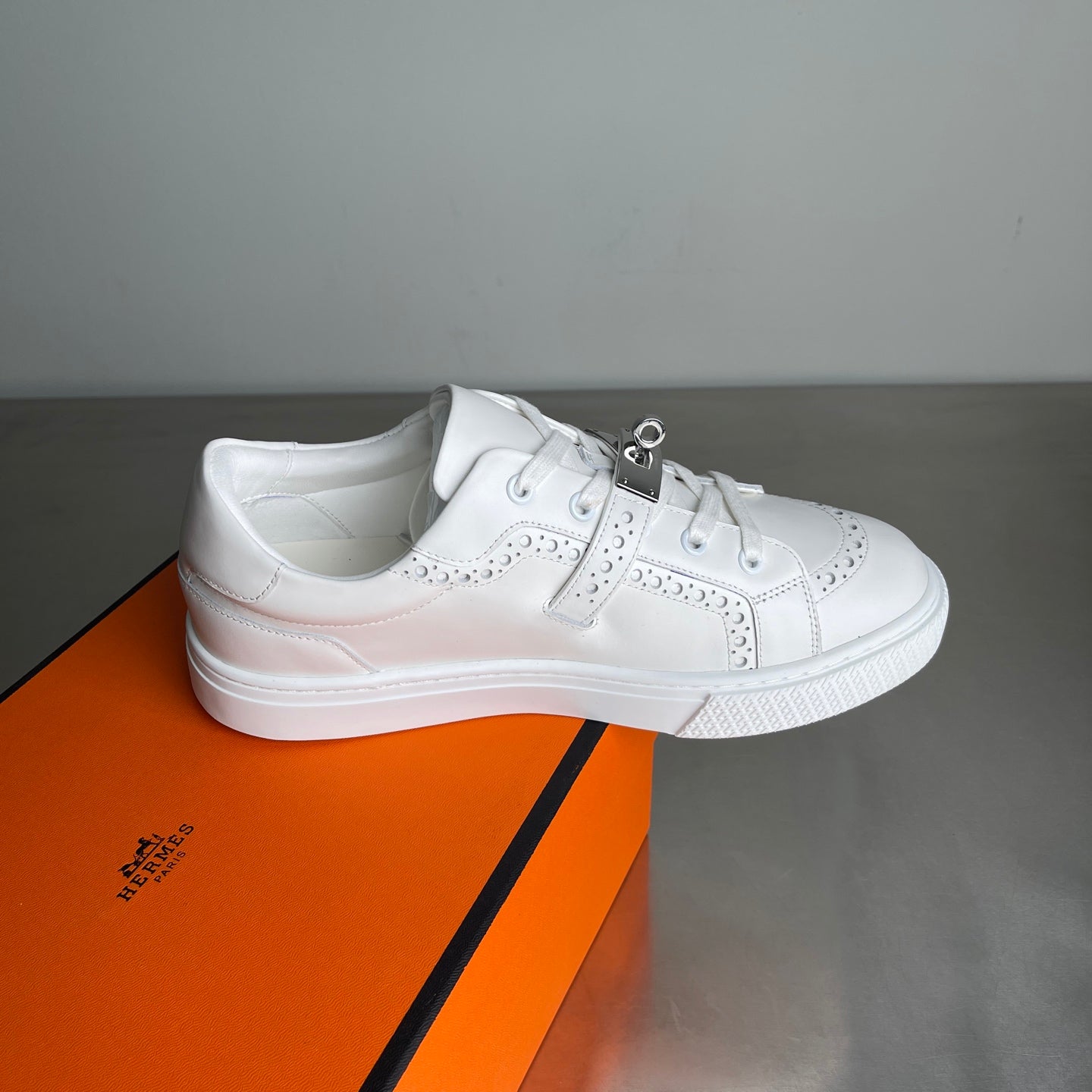 HM Men's Day Sneaker White Lambskin 703793