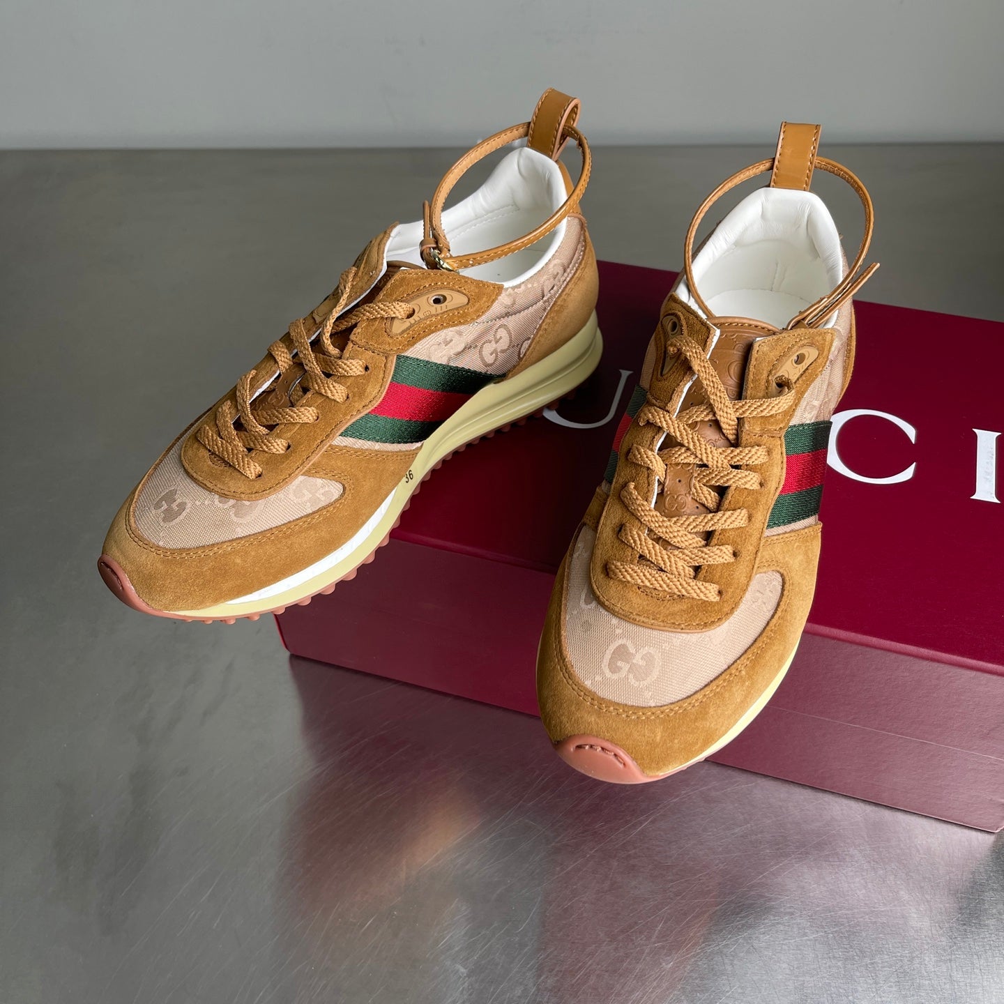 GG Men's Re-Motion Sneaker Brown Suede Canvas 735531