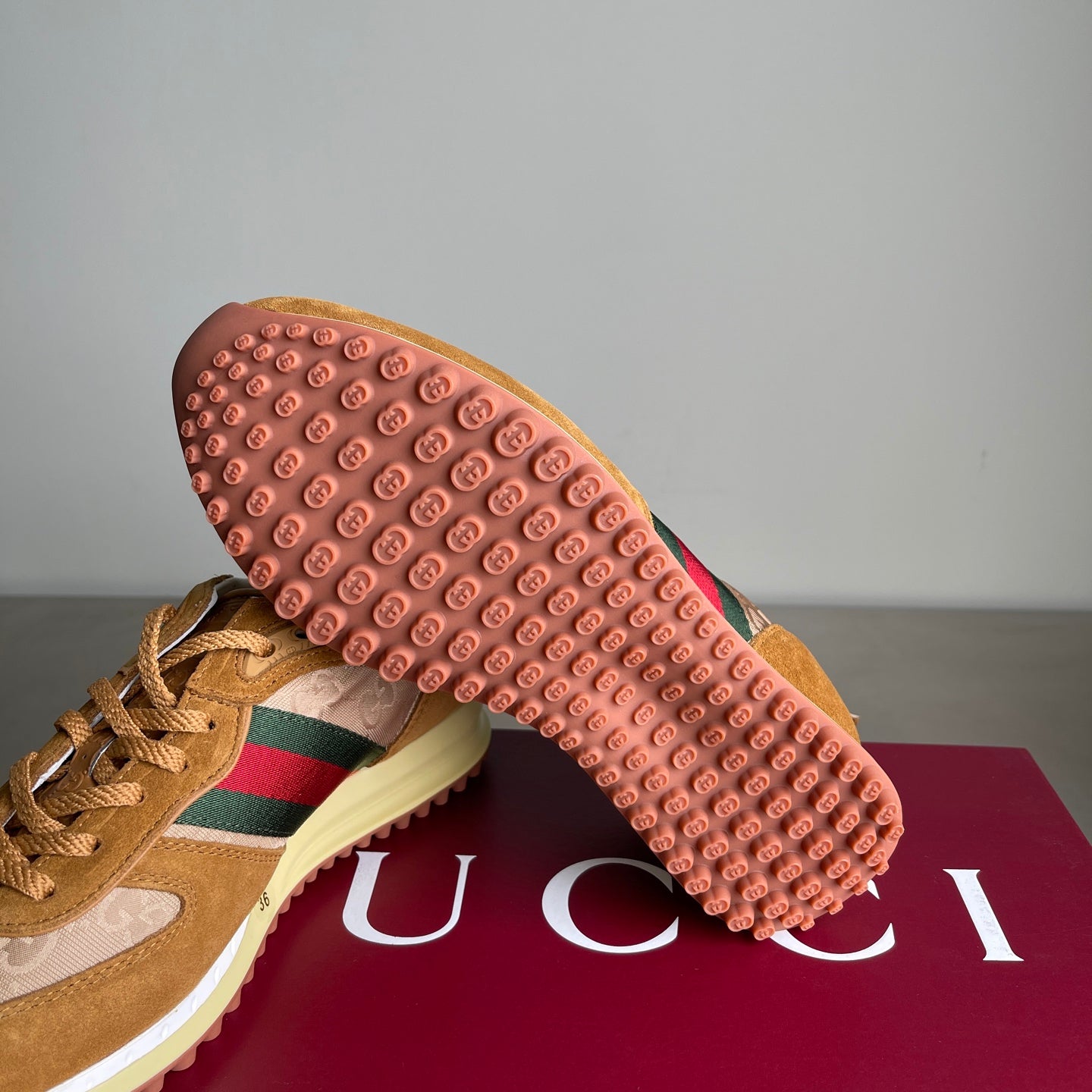 GG Men's Re-Motion Sneaker Brown Suede Canvas 735531