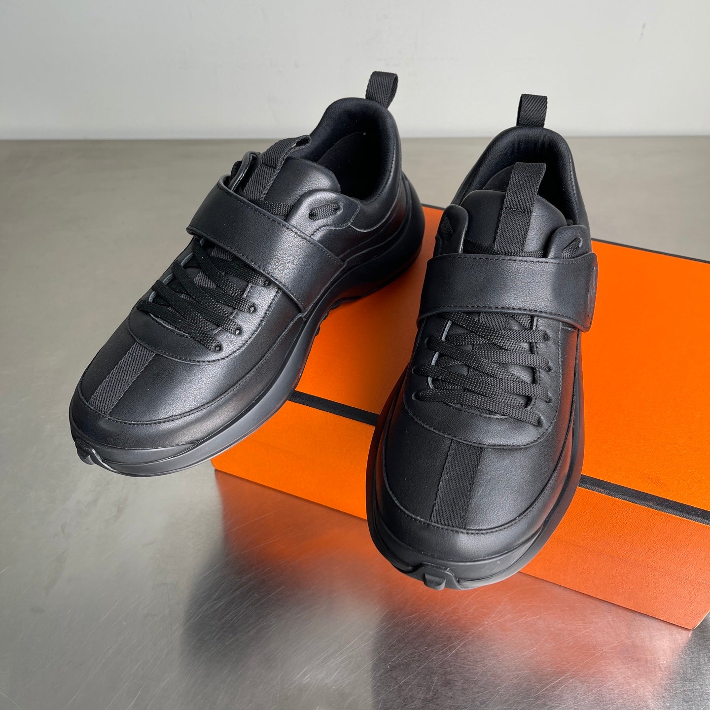 HM Men's Loop Sneaker Black Calfskin 741469