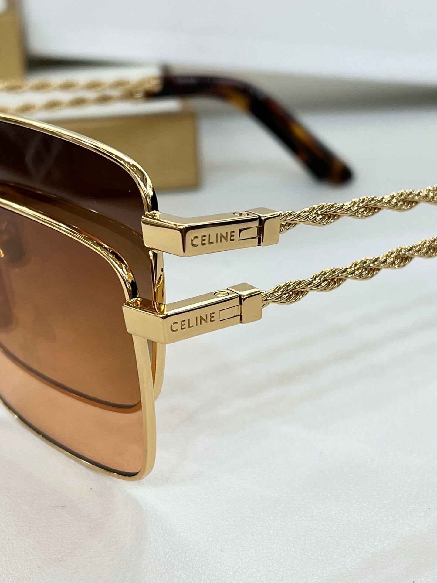 TRIOMPHE SUNGLASSES CL40522 IN METAL CHAIN LINK