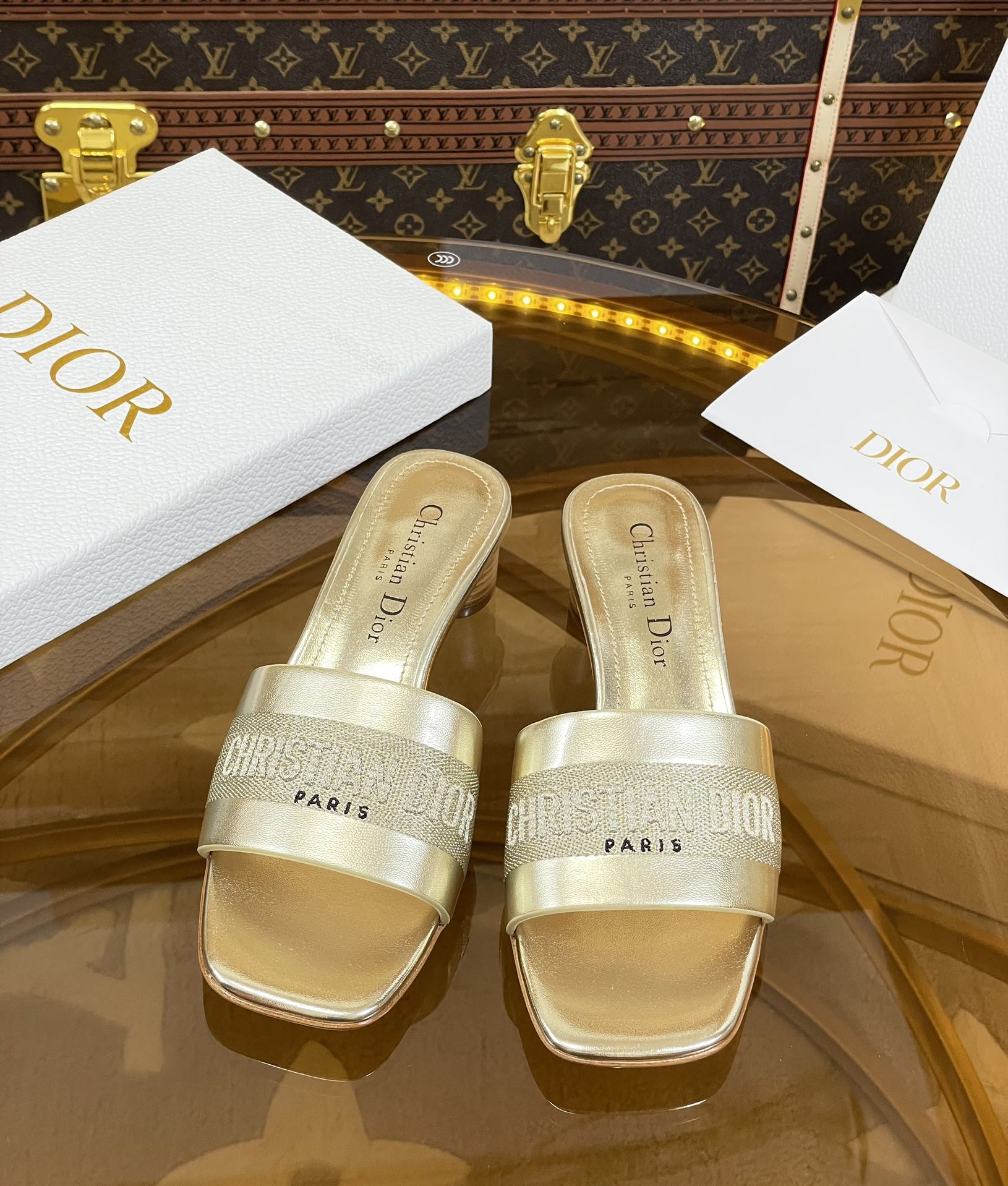 cd slide 45 gold metalic calfskin embroidered cotton