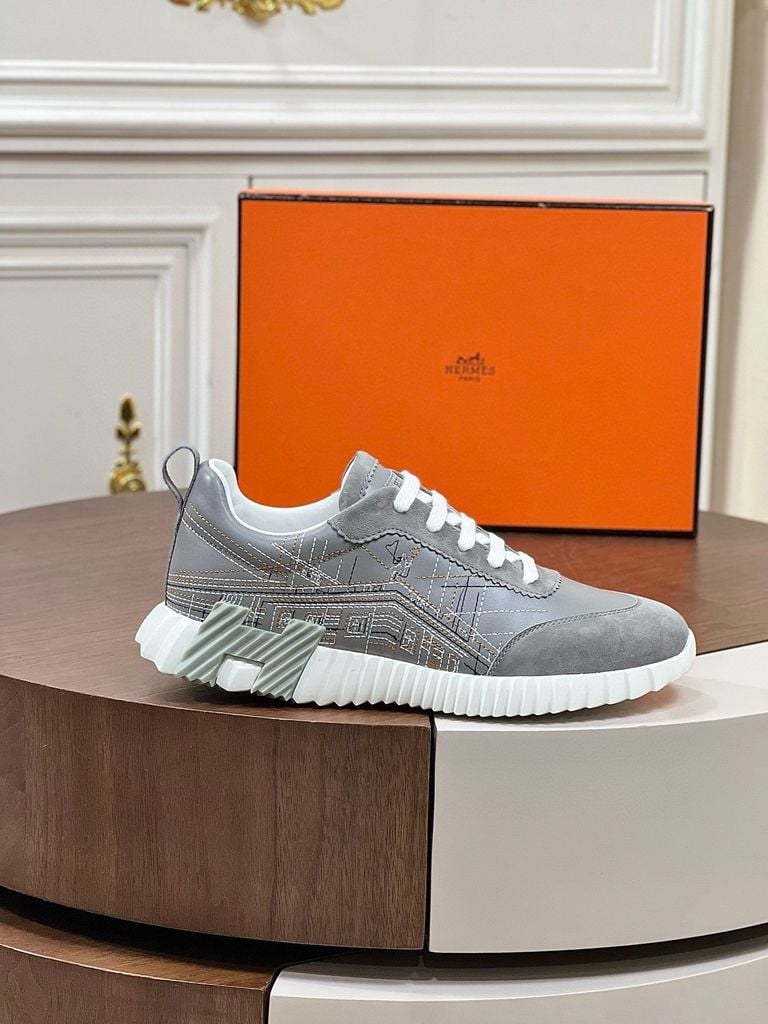 HM Bouncing Sneaker Faubourg Inspired Embroidery.