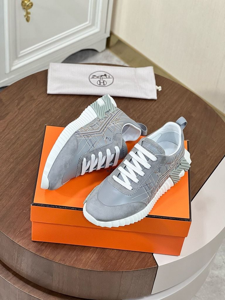 HM Bouncing Sneaker Faubourg Inspired Embroidery.